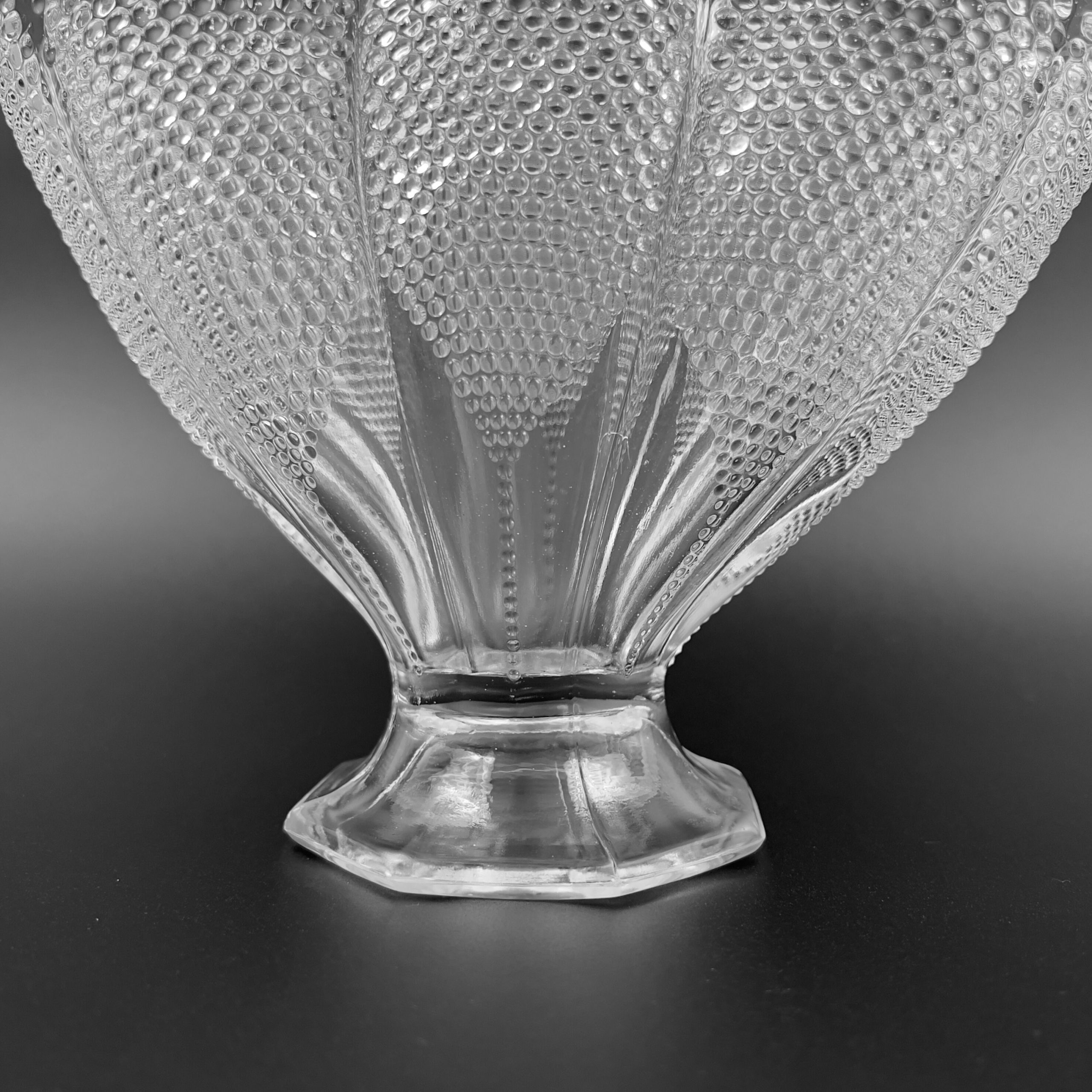 Vintage L.E. Smith Thousand Eyes Clear Glass Fan Vase - Image 8