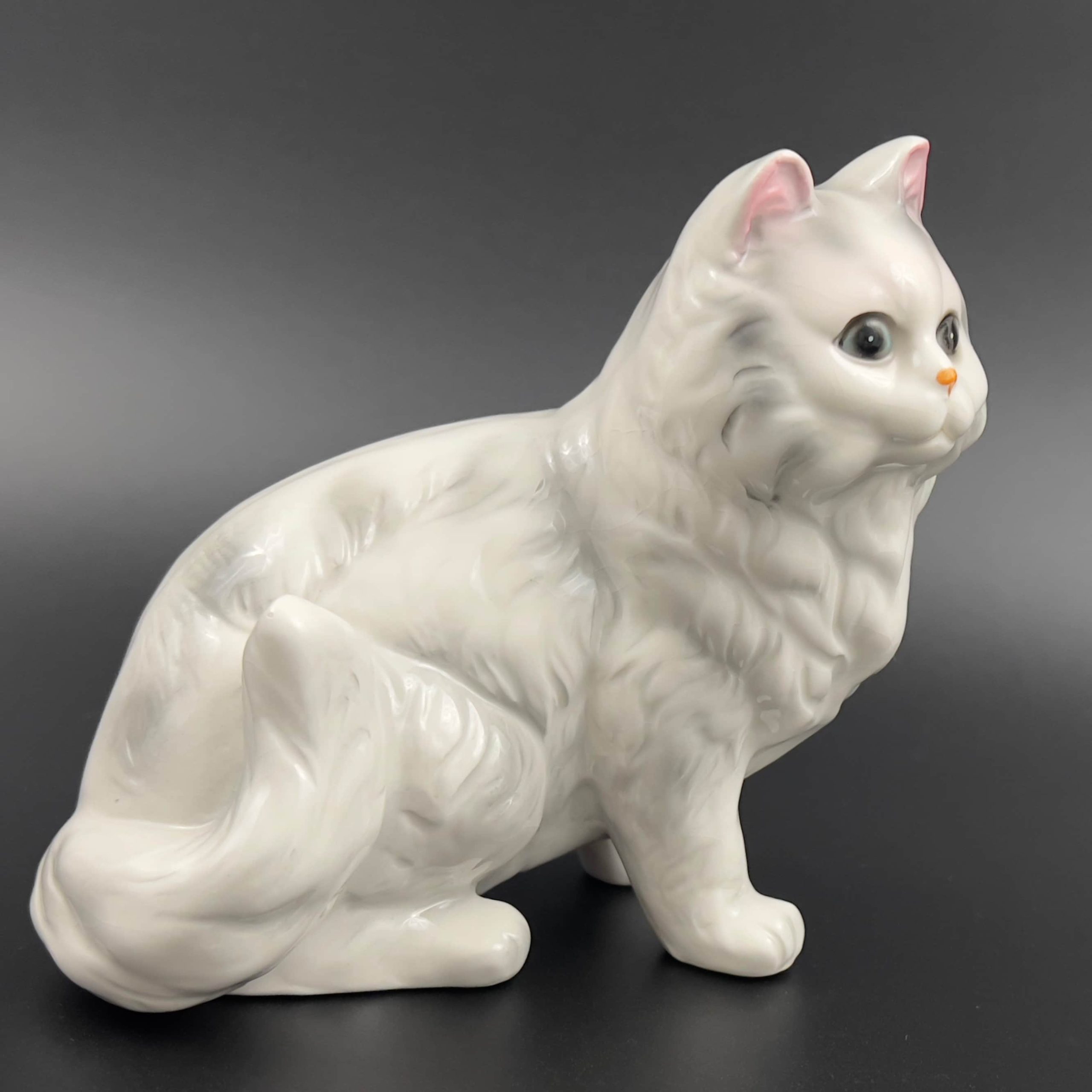 Vintage White Persian Cat Figurine: Andrea by Sadek Porcelain Statue - Image 4