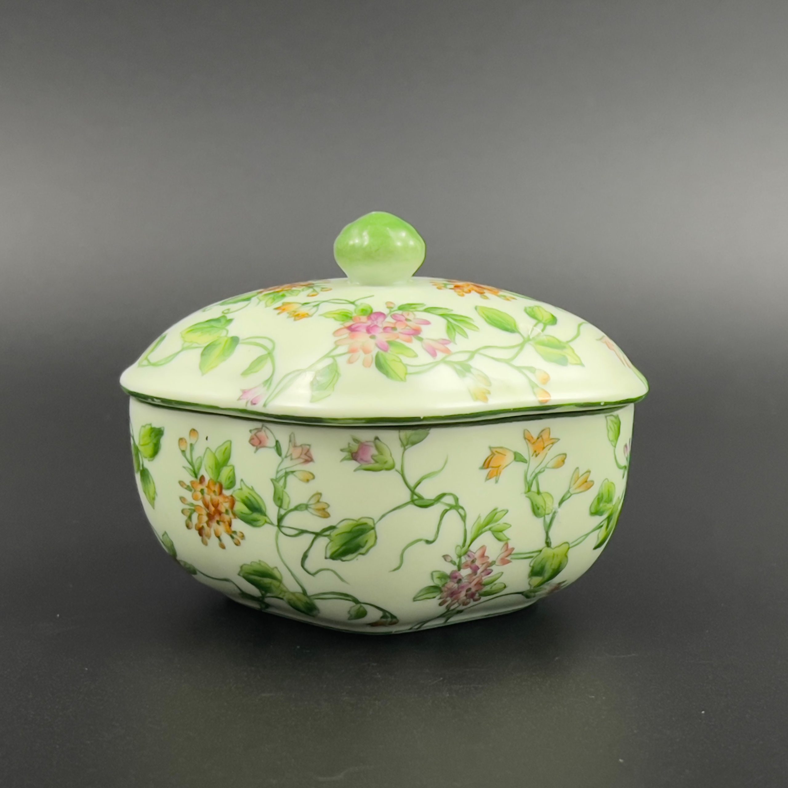 Vintage Andrea by Sadek Floral Porcelain Trinket Box: Green Garden Decor - Image 8