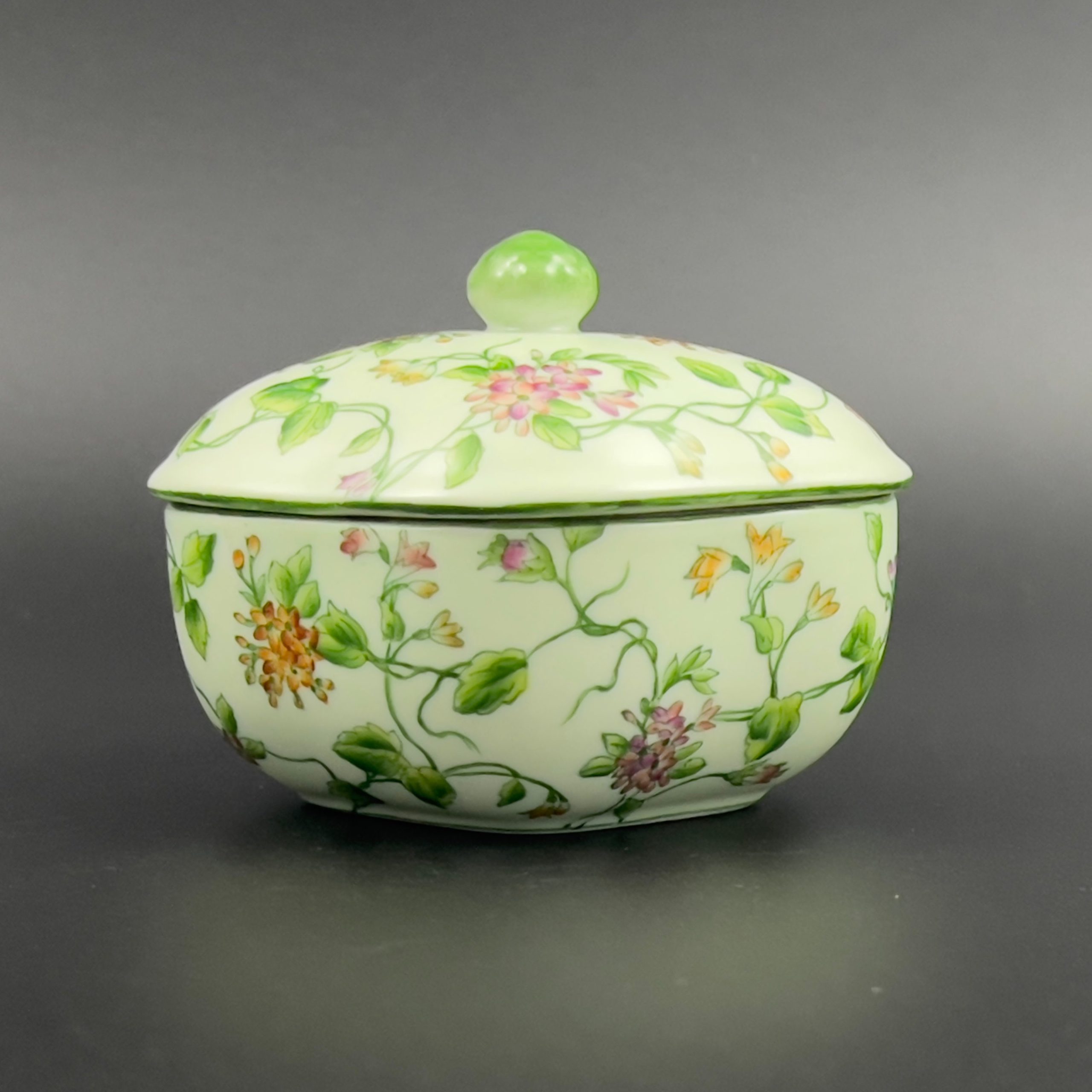 Vintage Andrea by Sadek Floral Porcelain Trinket Box: Green Garden Decor - Image 7