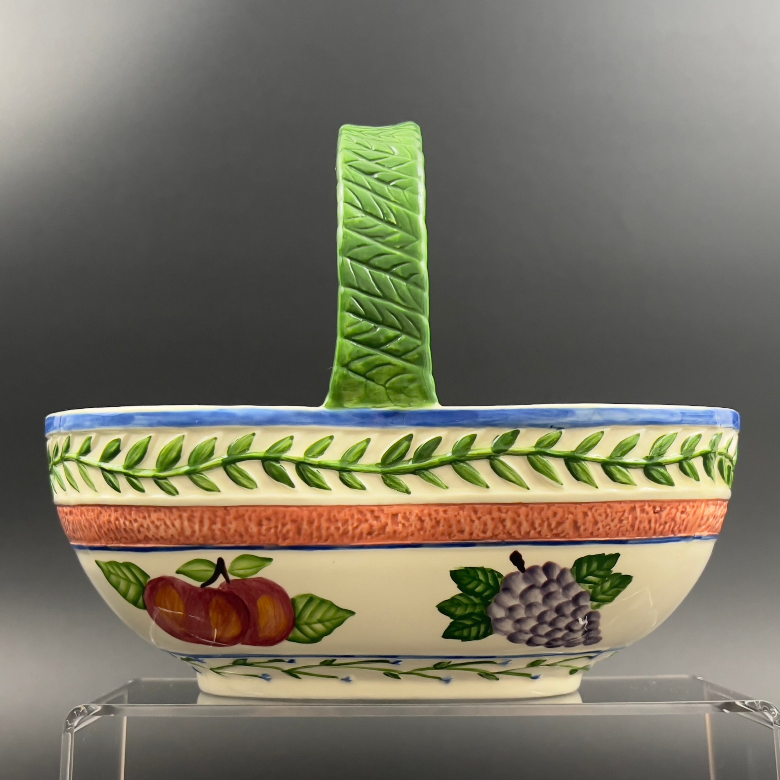Vintage Majolica Style Ceramic Fruit Basket with Handle - Image 6