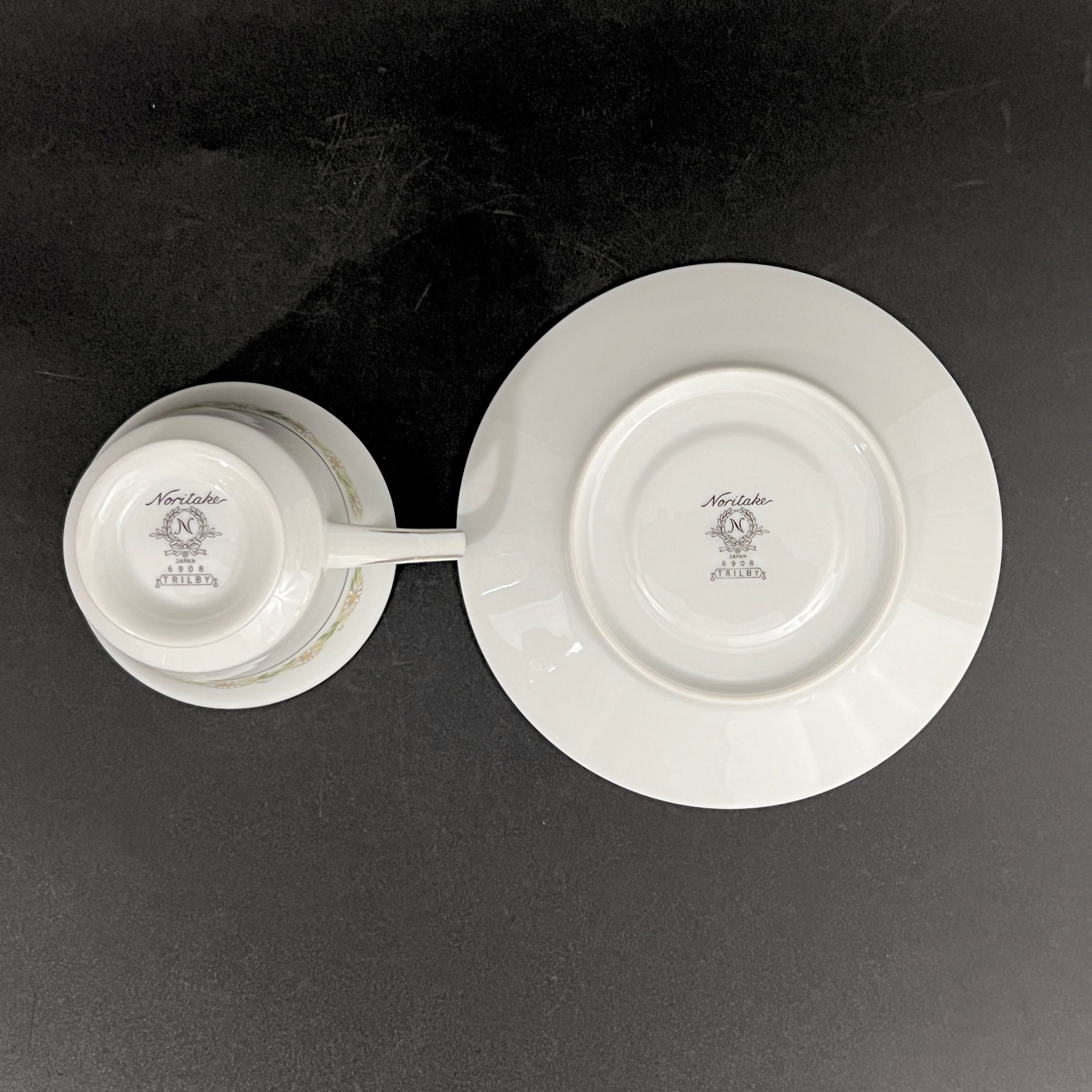 Midcentury Noritake Trilby Teacup & Saucer Set: Daisy Pattern, Platinum Trim - Image 10