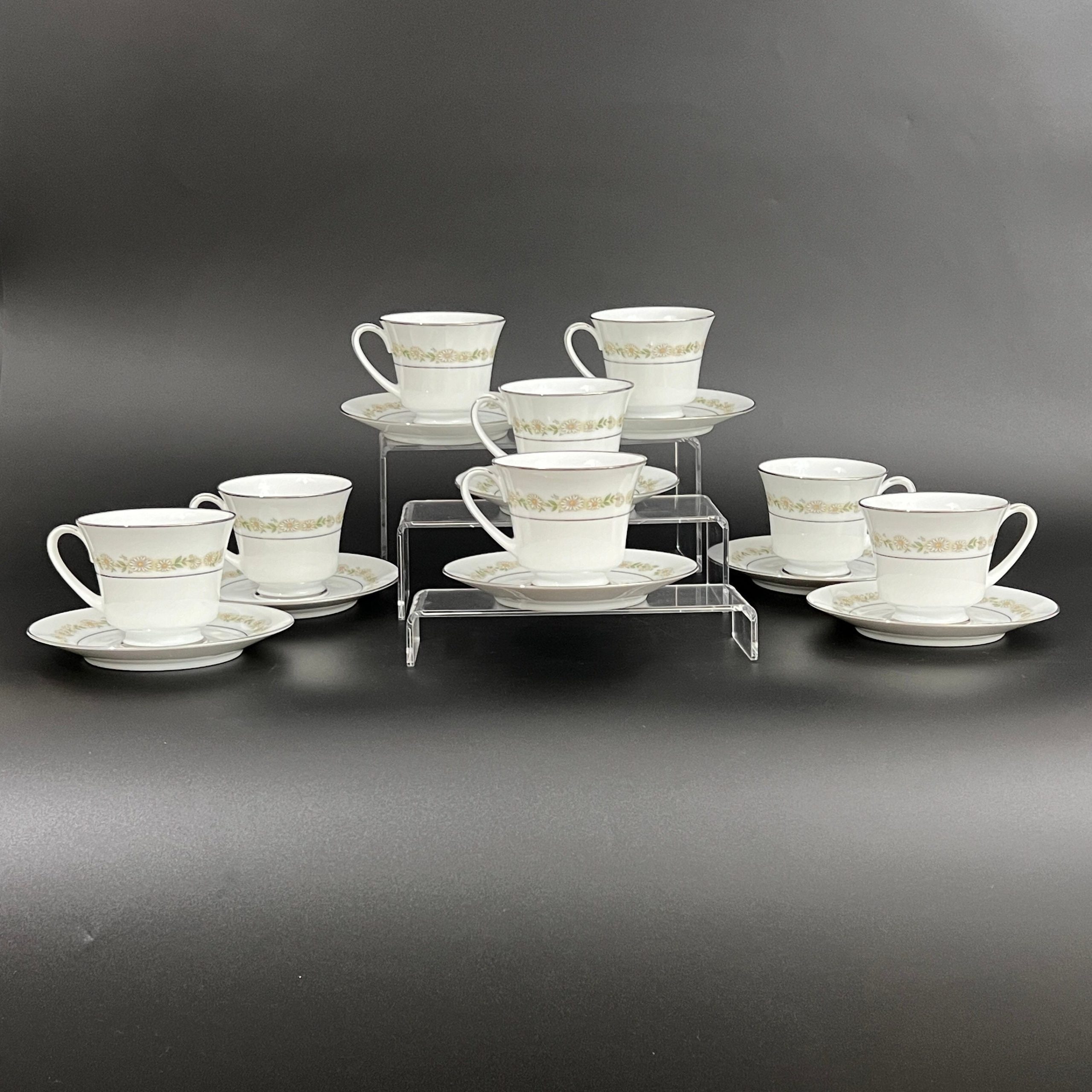 Midcentury Noritake Trilby Teacup & Saucer Set: Daisy Pattern, Platinum Trim - Image 9