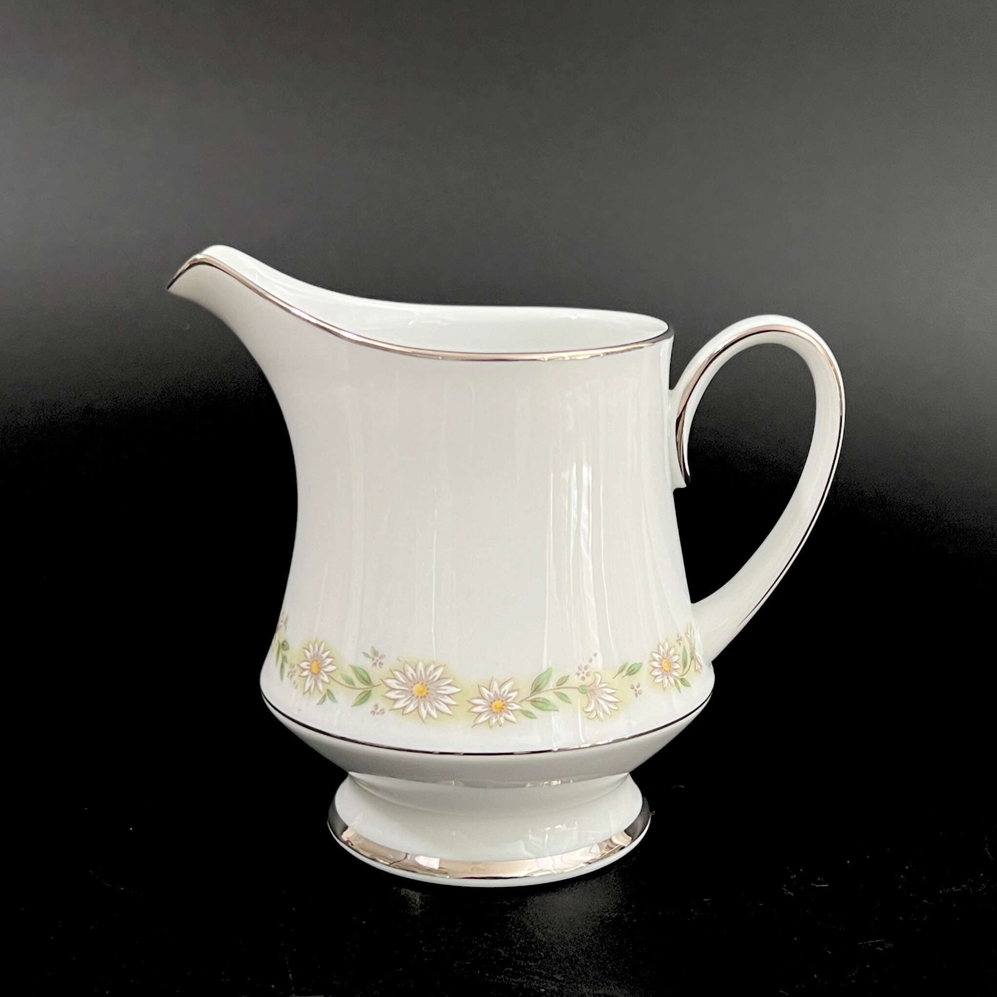 Vintage Noritake Trilby Cream and Sugar Set: Mid-Century Daisy Pattern - Image 5