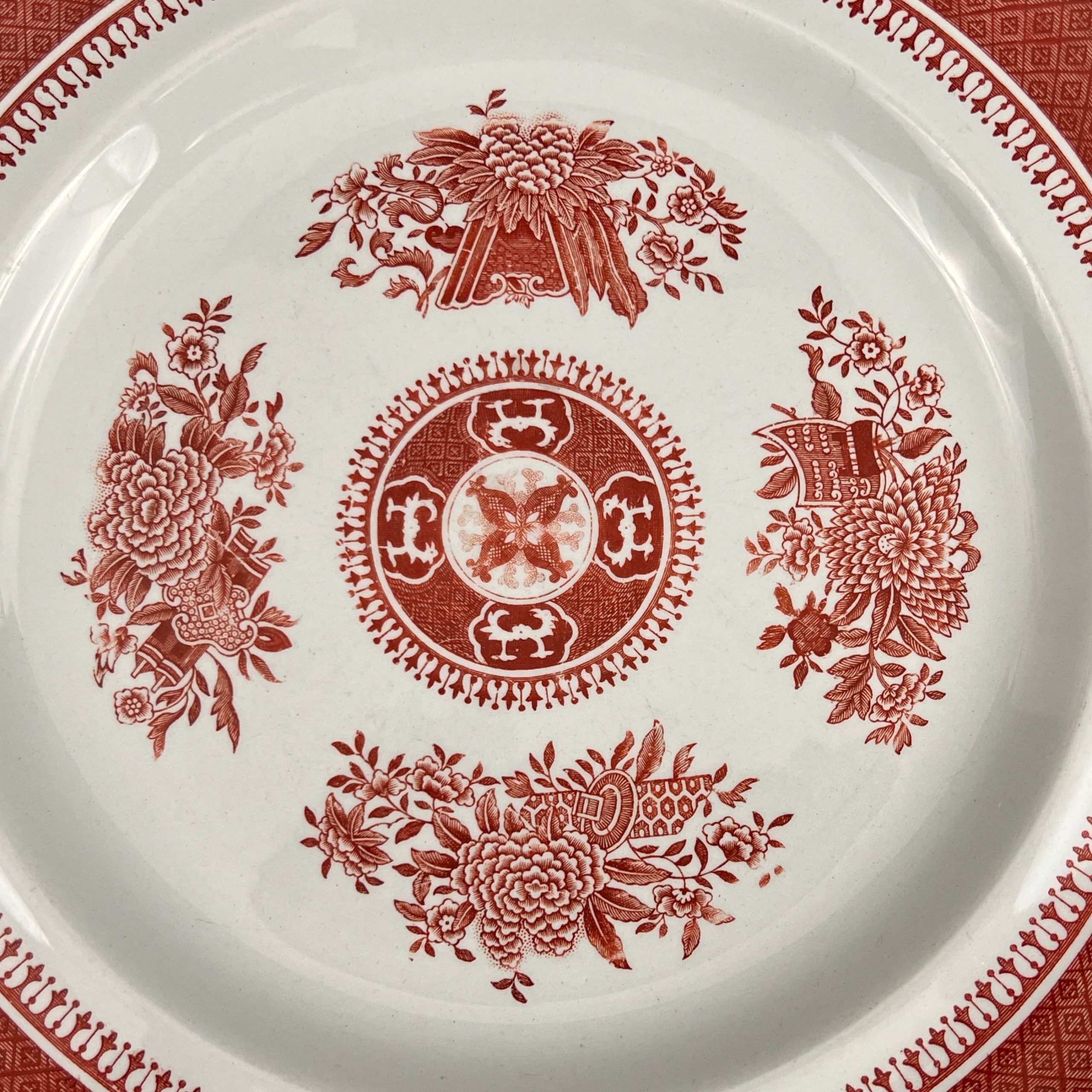 Vintage Spode Fitzhugh Red Plate: Chinoiserie Scalloped Dinner Plate - Image 5