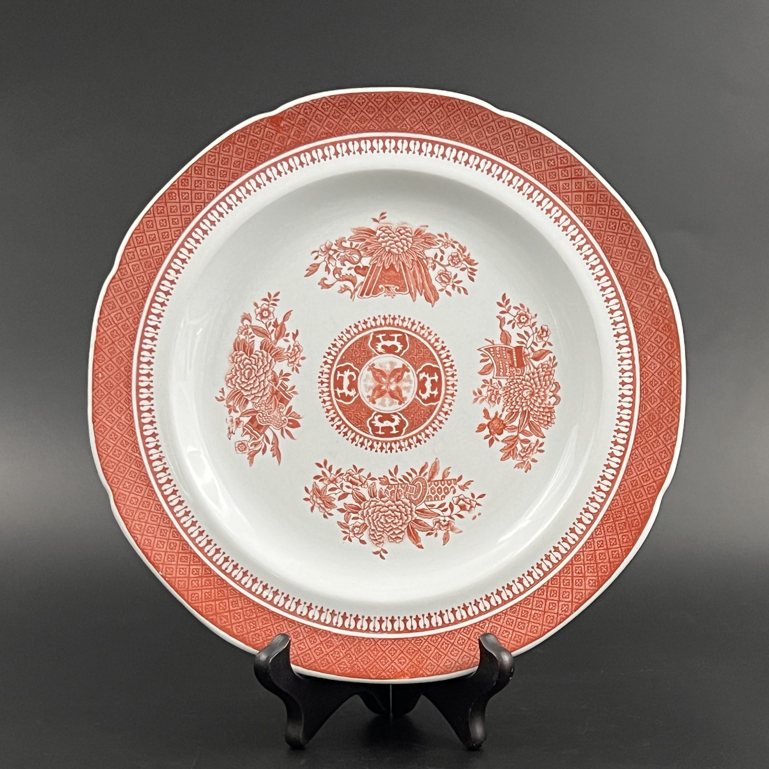Vintage Spode Fitzhugh Red Plate: Chinoiserie Scalloped Dinner Plate - Image 3