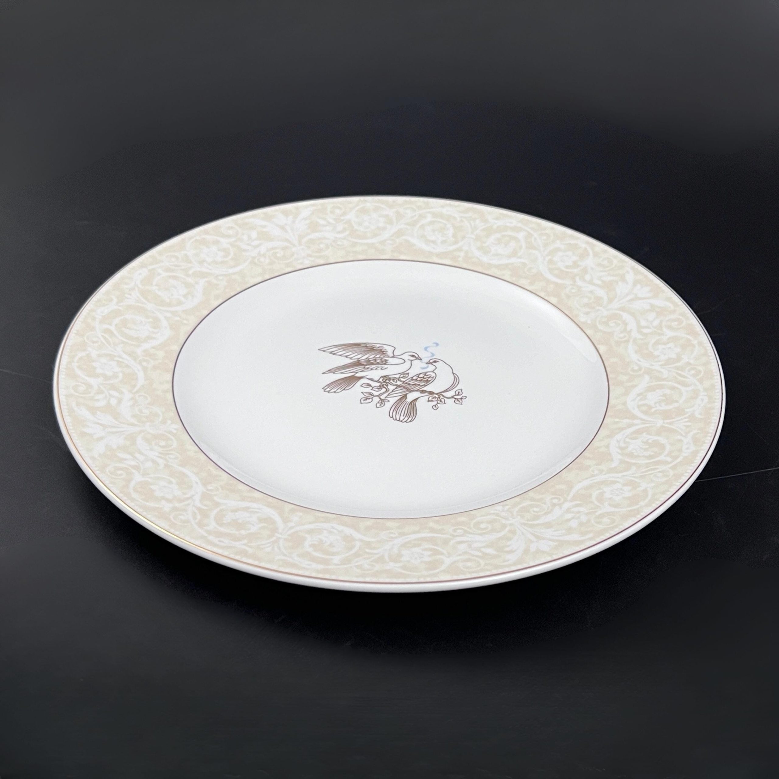 Vintage Wedgwood Bone China Plate: Devotion Two Doves, England 1996 - Image 4