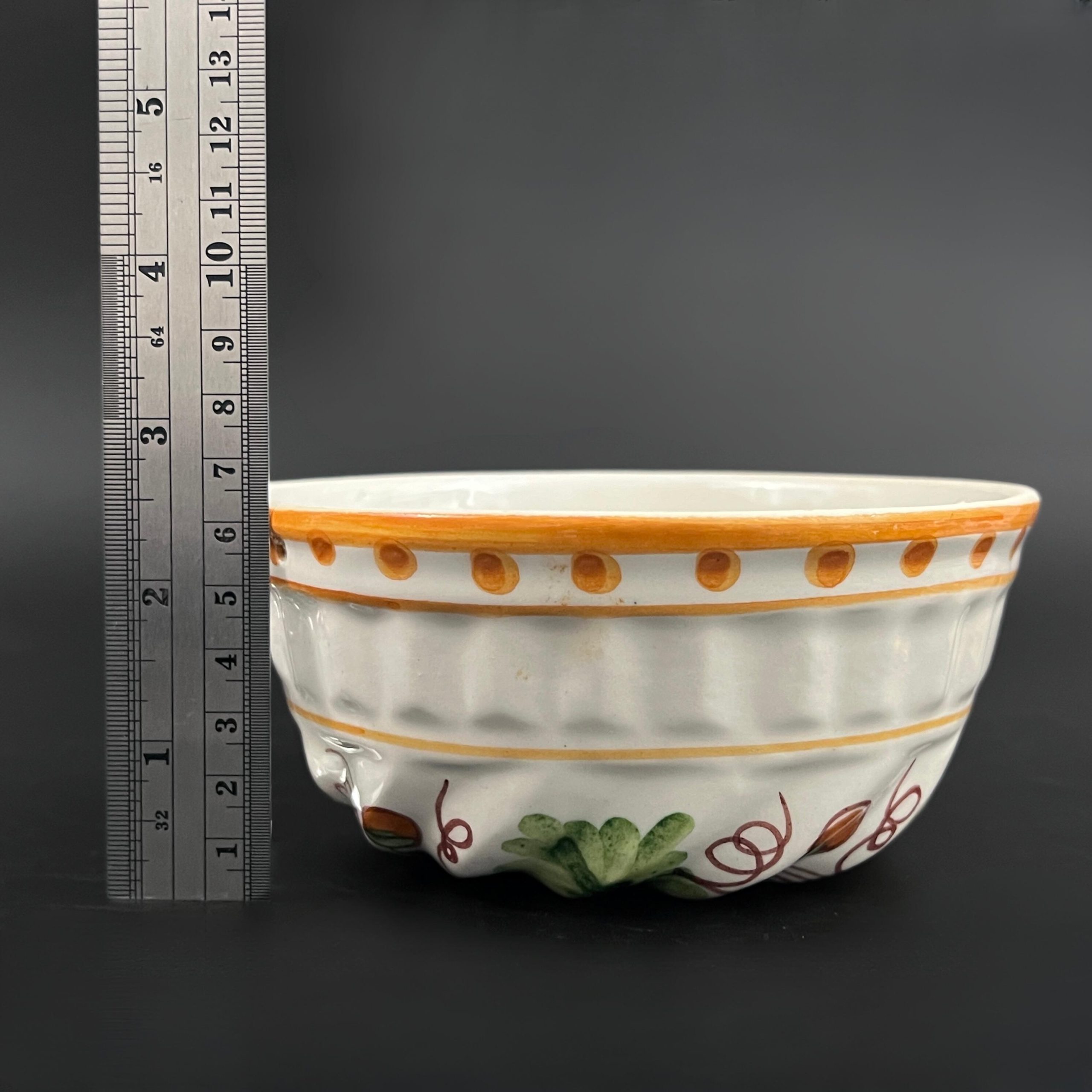 Vintage Italian Ceramic Molds: Hand-Painted Acorn Decor, Set of Two - Image 9