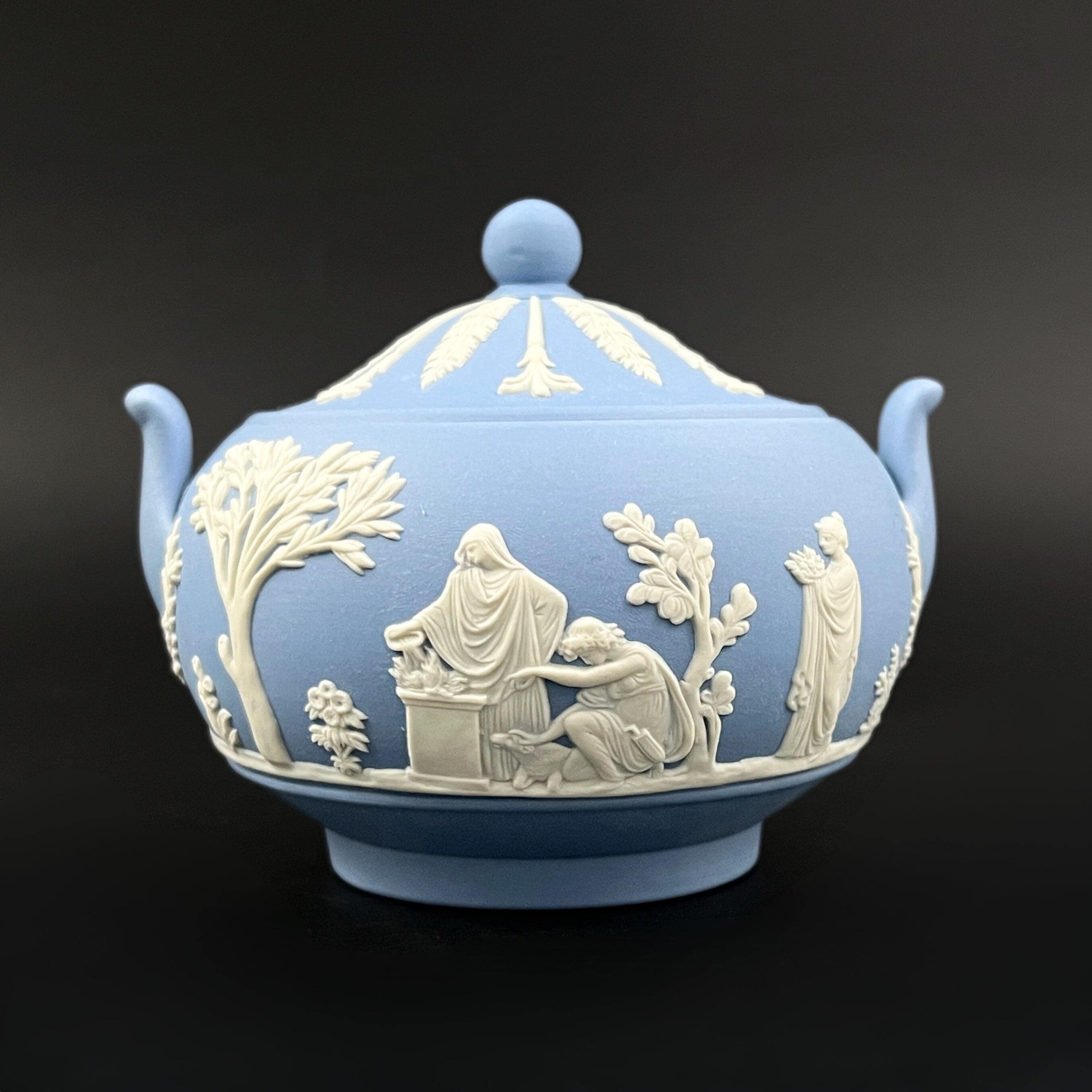 Vintage Wedgwood Blue Jasperware Sugar Bowl: Neoclassical Relief, Made in England - Image 4