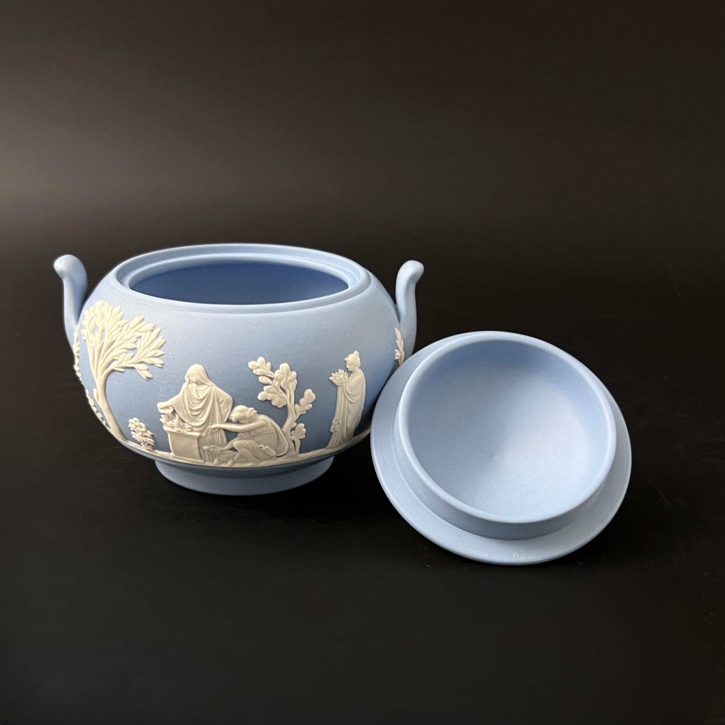 Vintage Wedgwood Blue Jasperware Sugar Bowl: Neoclassical Relief, Made in England - Image 9