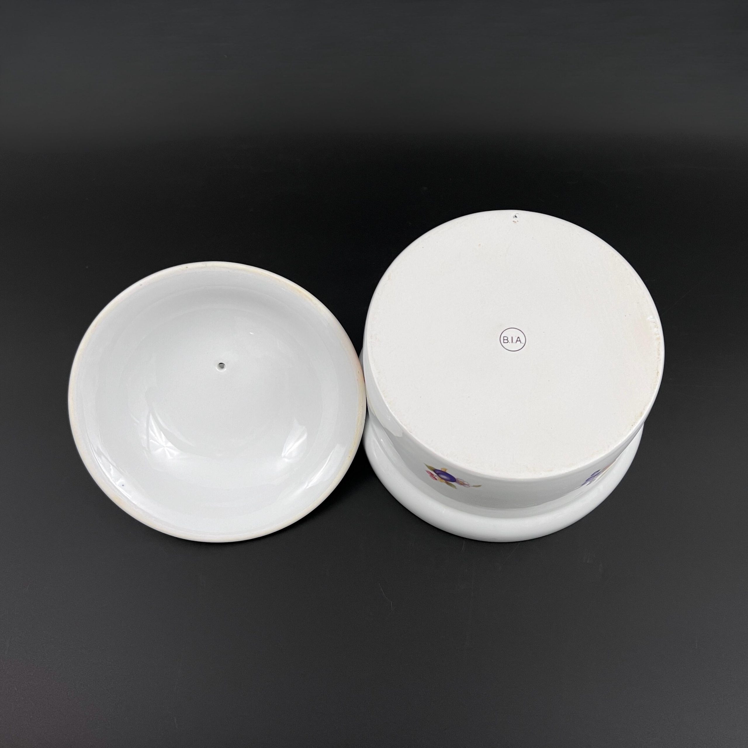 Vintage BIA Cordon Bleu Orchard Porcelain Casserole Dish with Lid - Image 11