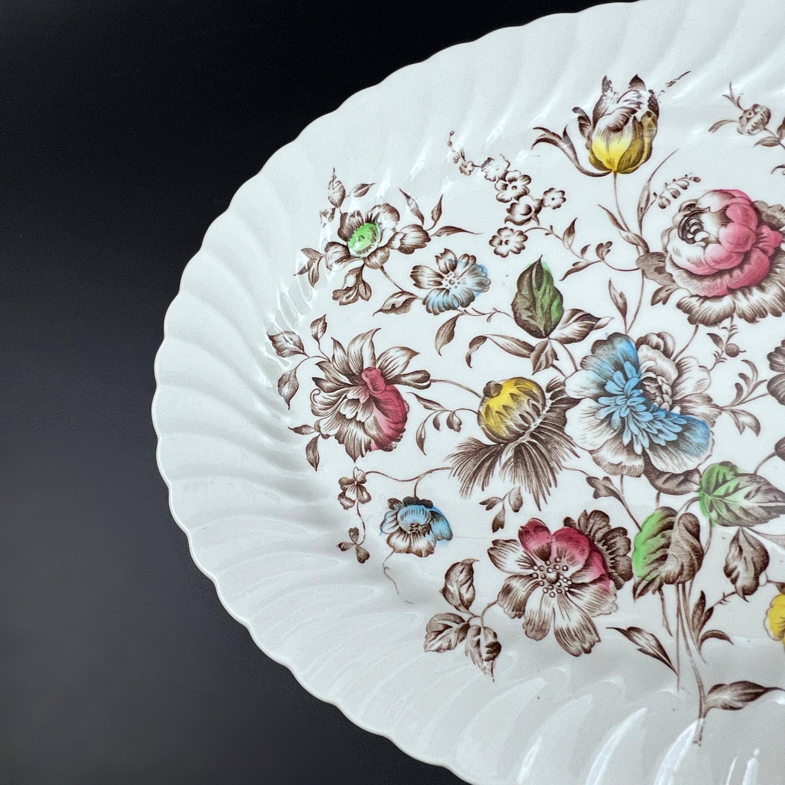 Johnson Bros Staffordshire Bouquet Platter: 14 Inch Vintage Ironstone - Image 7