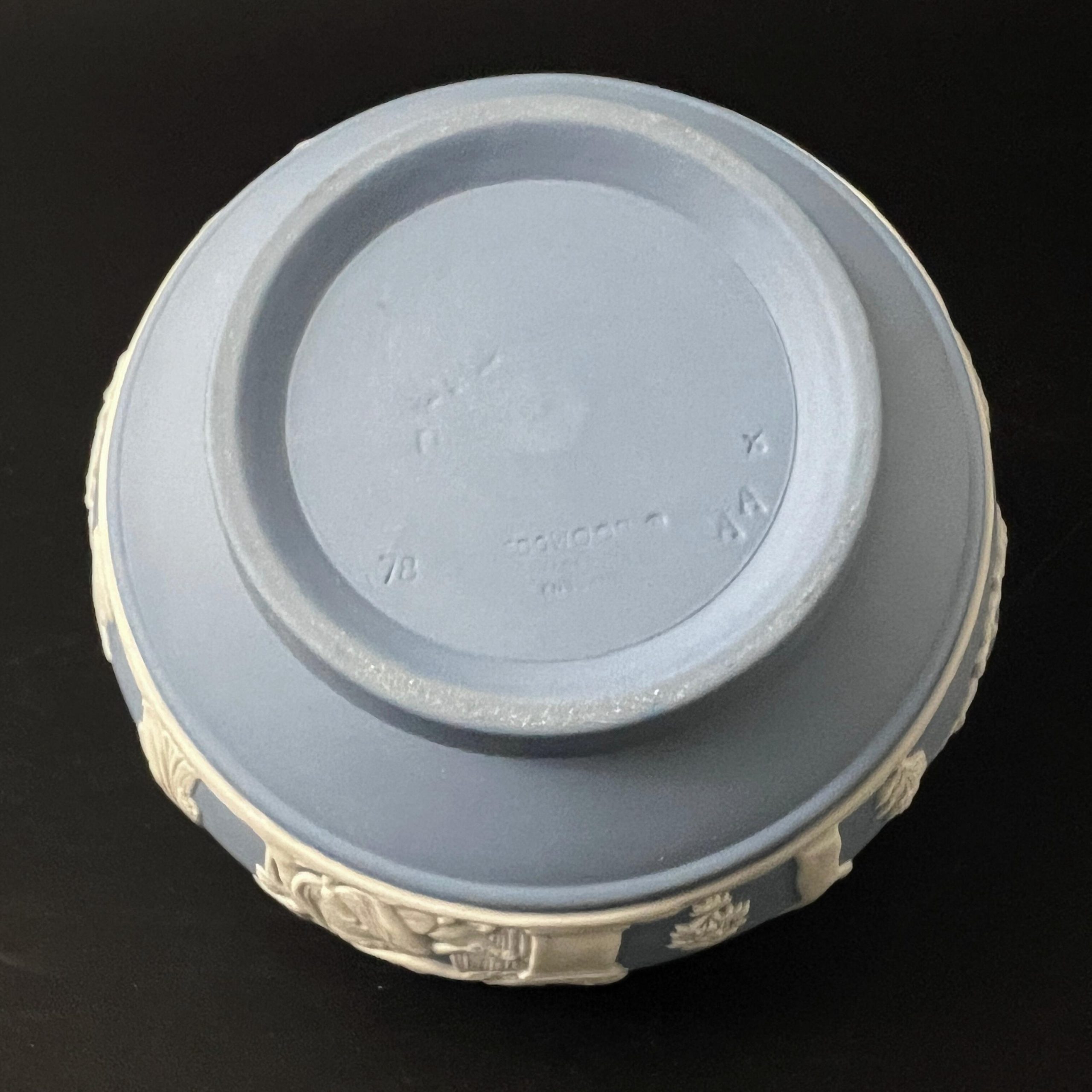 Vintage Wedgwood Blue Jasperware Sugar Bowl: Neoclassical Relief, Made in England - Image 11
