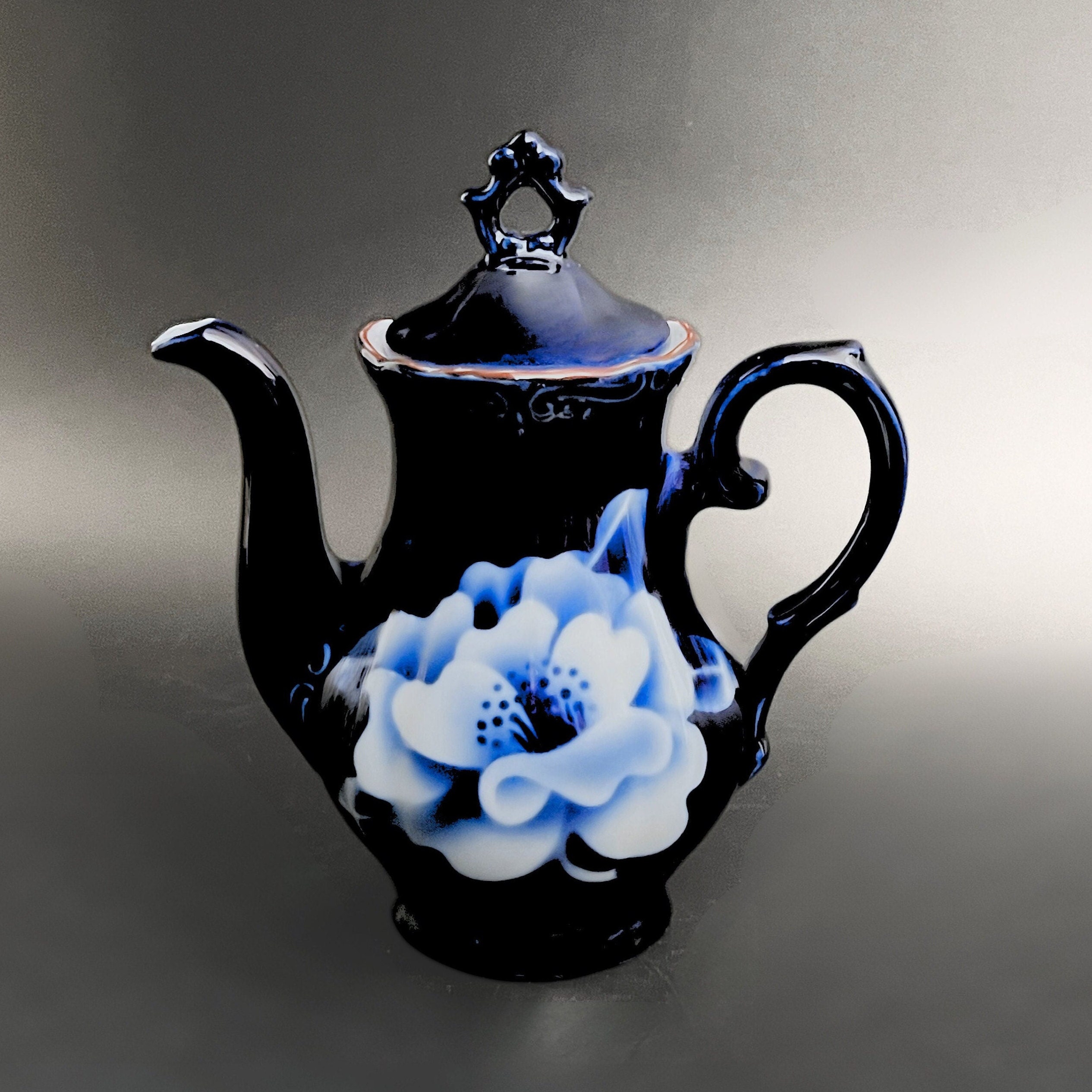 Vintage KT Japan Cobalt Blue Tea Pot: Hand-Sprayed Lotus Flower - Image 6