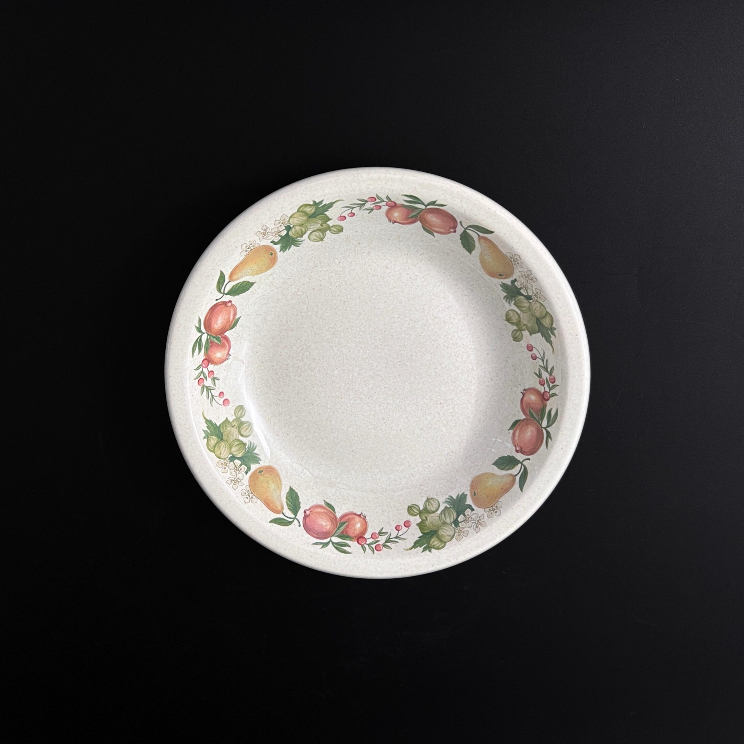 Wedgwood Quince Stoneware Plates: Fruit Border, Vintage Dinnerware (Set of 8) - Image 5