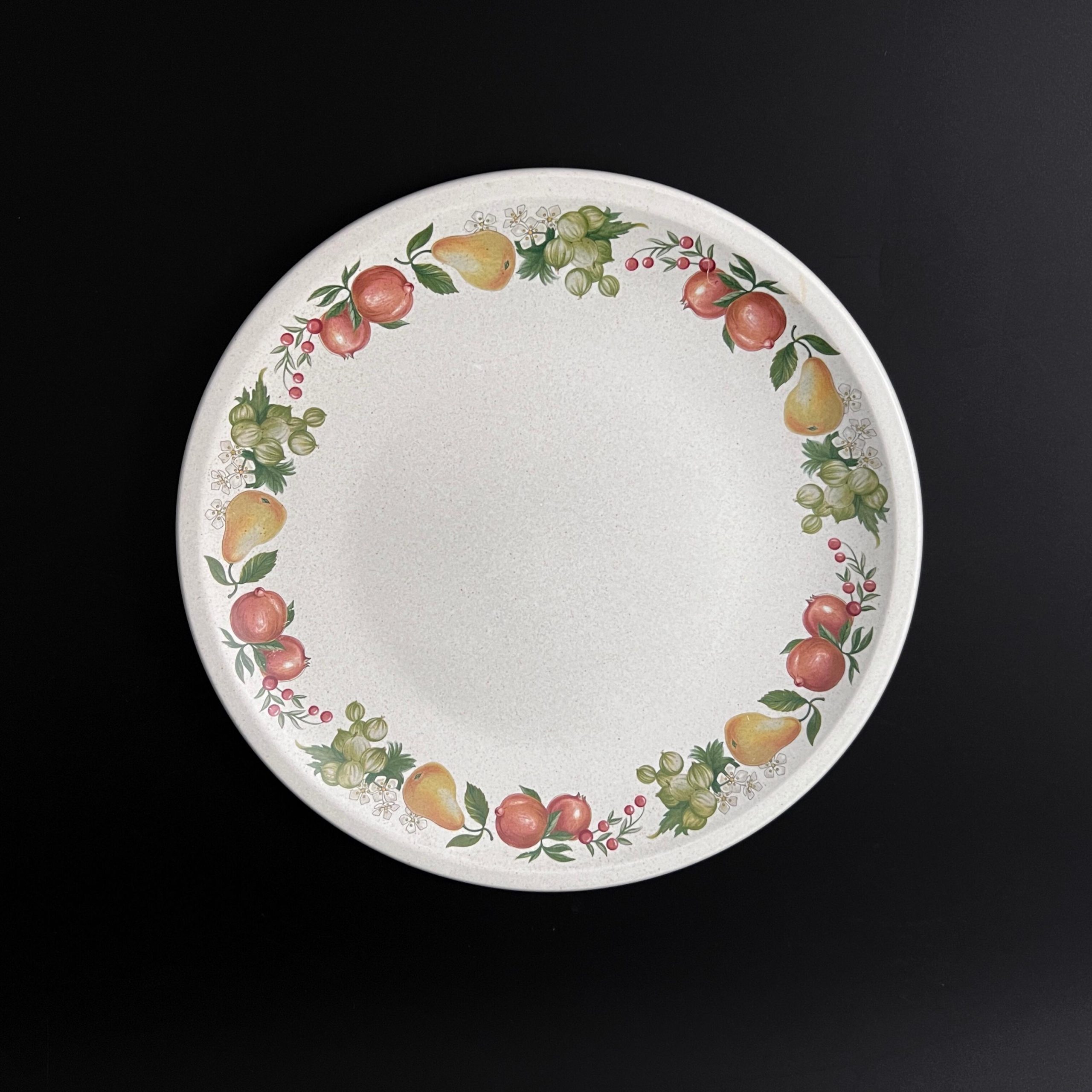 Wedgwood Quince Stoneware Plates: Fruit Border, Vintage Dinnerware (Set of 8) - Image 3