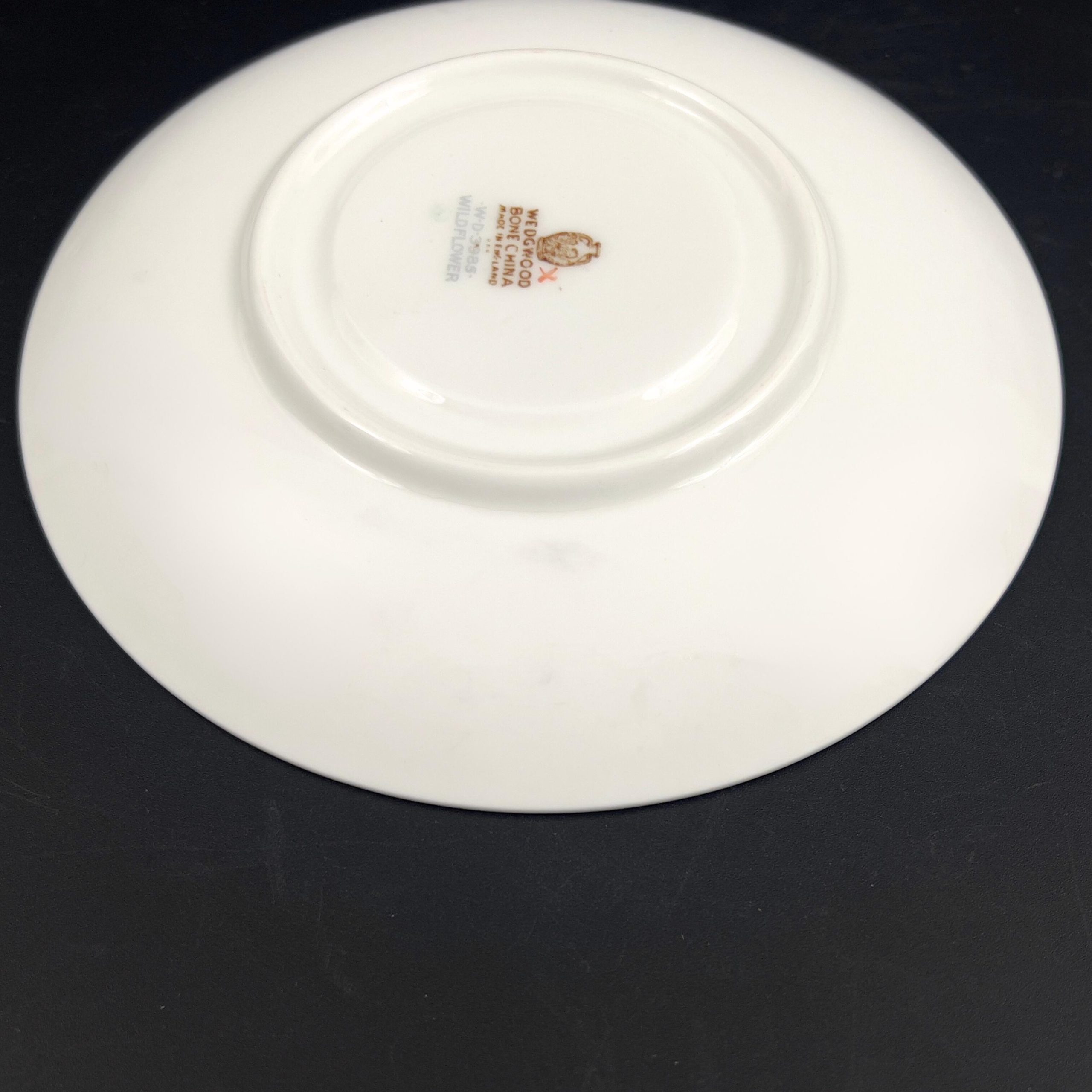 Vintage Wedgwood Wildflower Teacups & Saucers, Set of 4, Ivory Floral, Gold Trim - Image 11