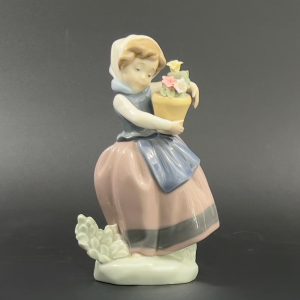 Vintage Lladro Figurine: "Spring is Here" Girl with Flower Pot #5223