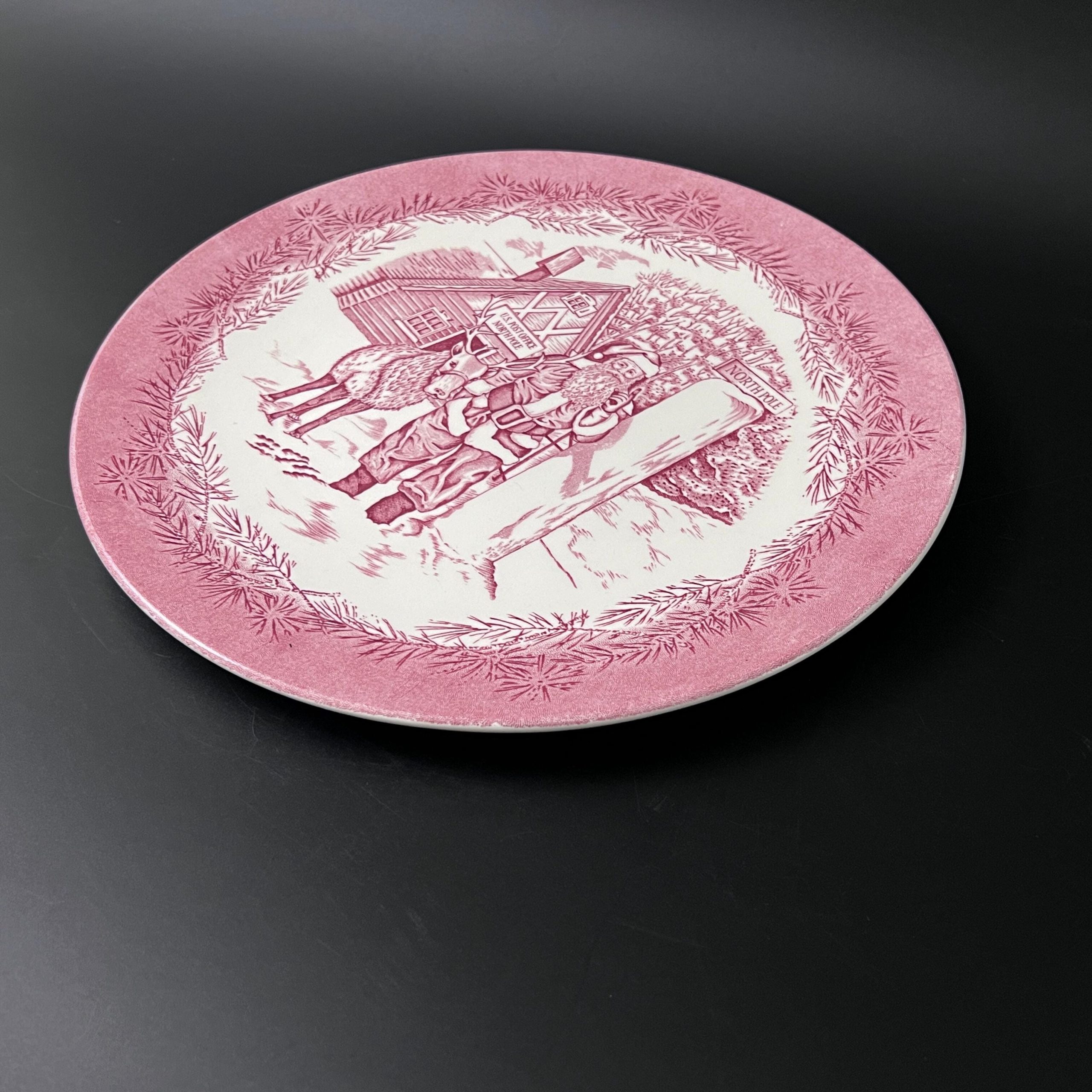 Vintage Wedgwood Christmas Cake Plate: Olde St. Nick Red Transferware - Image 6