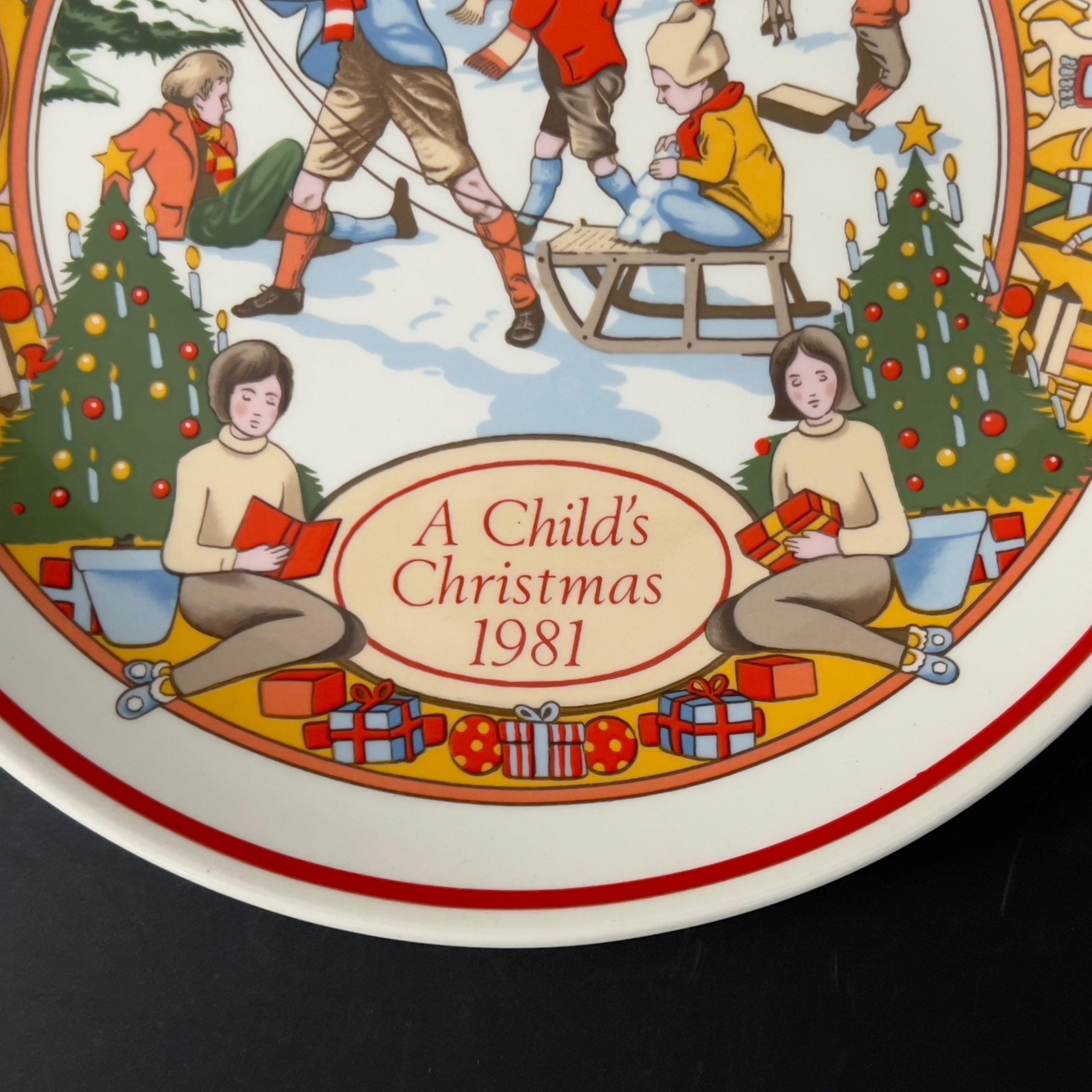 Vintage Wedgwood Christmas Plate: A Child's Christmas 1981 Collector Edition - Image 7