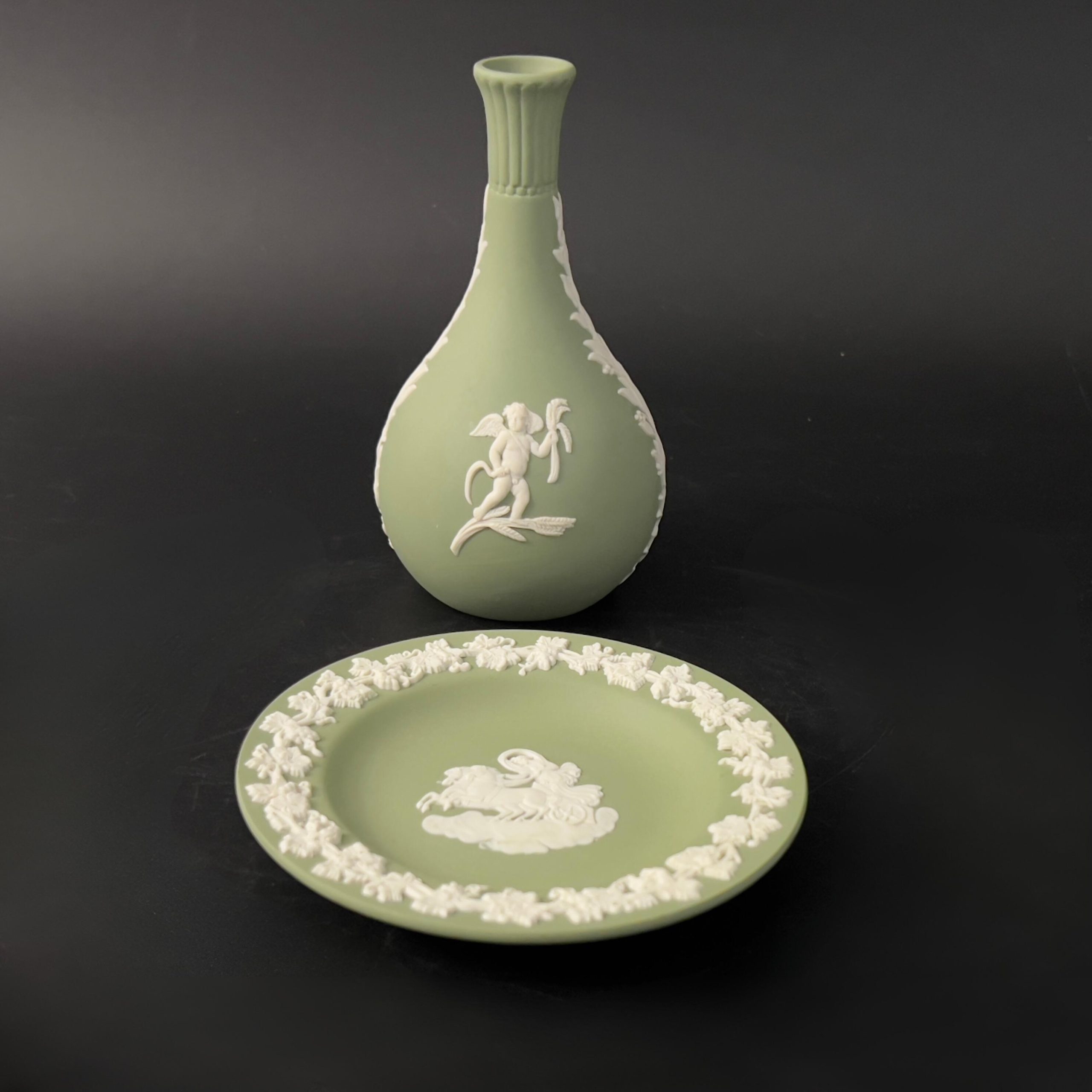 Vintage Wedgwood Jasperware Set: Sage Green Vase & Trinket Dish - Image 3