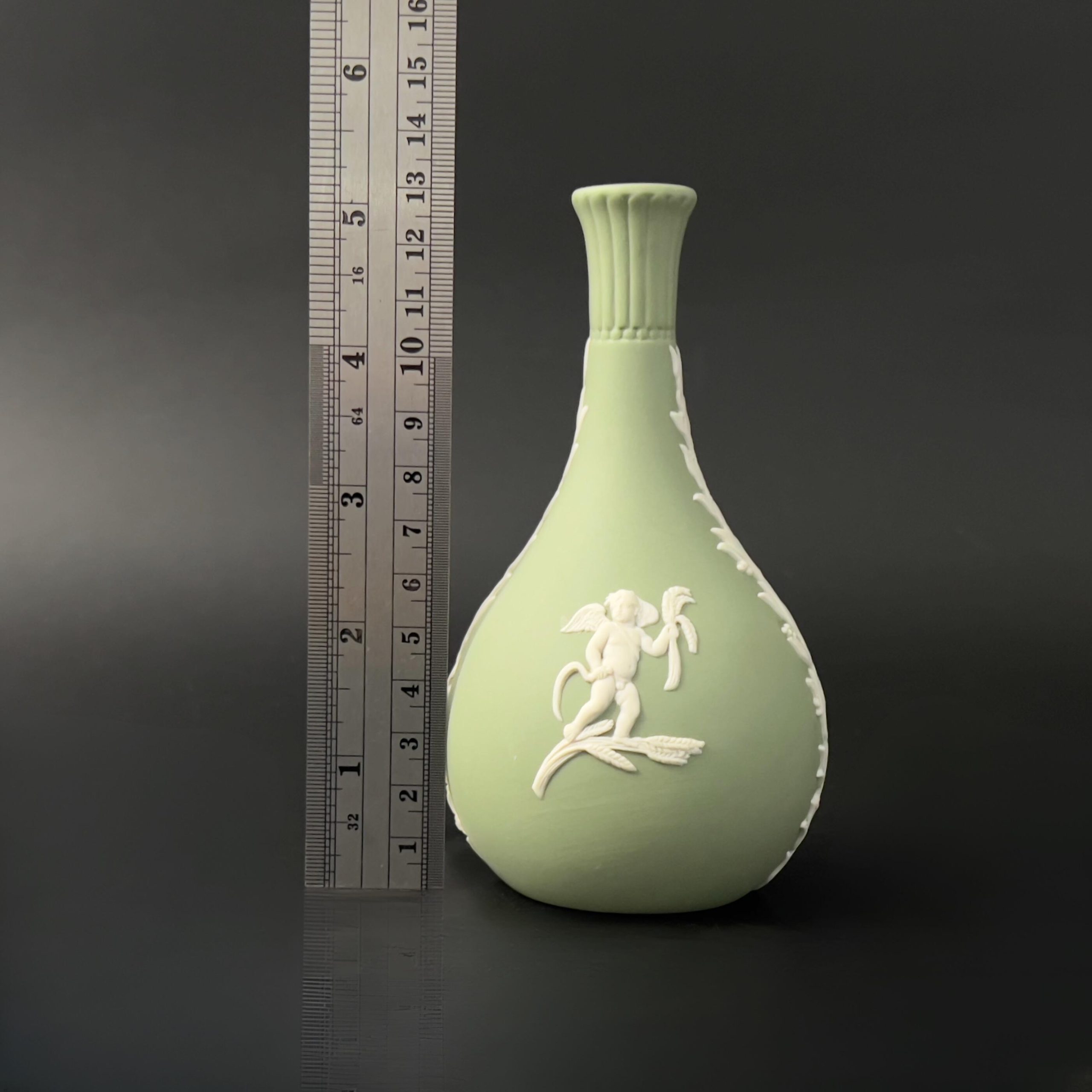 Vintage Wedgwood Jasperware Set: Sage Green Vase & Trinket Dish - Image 8