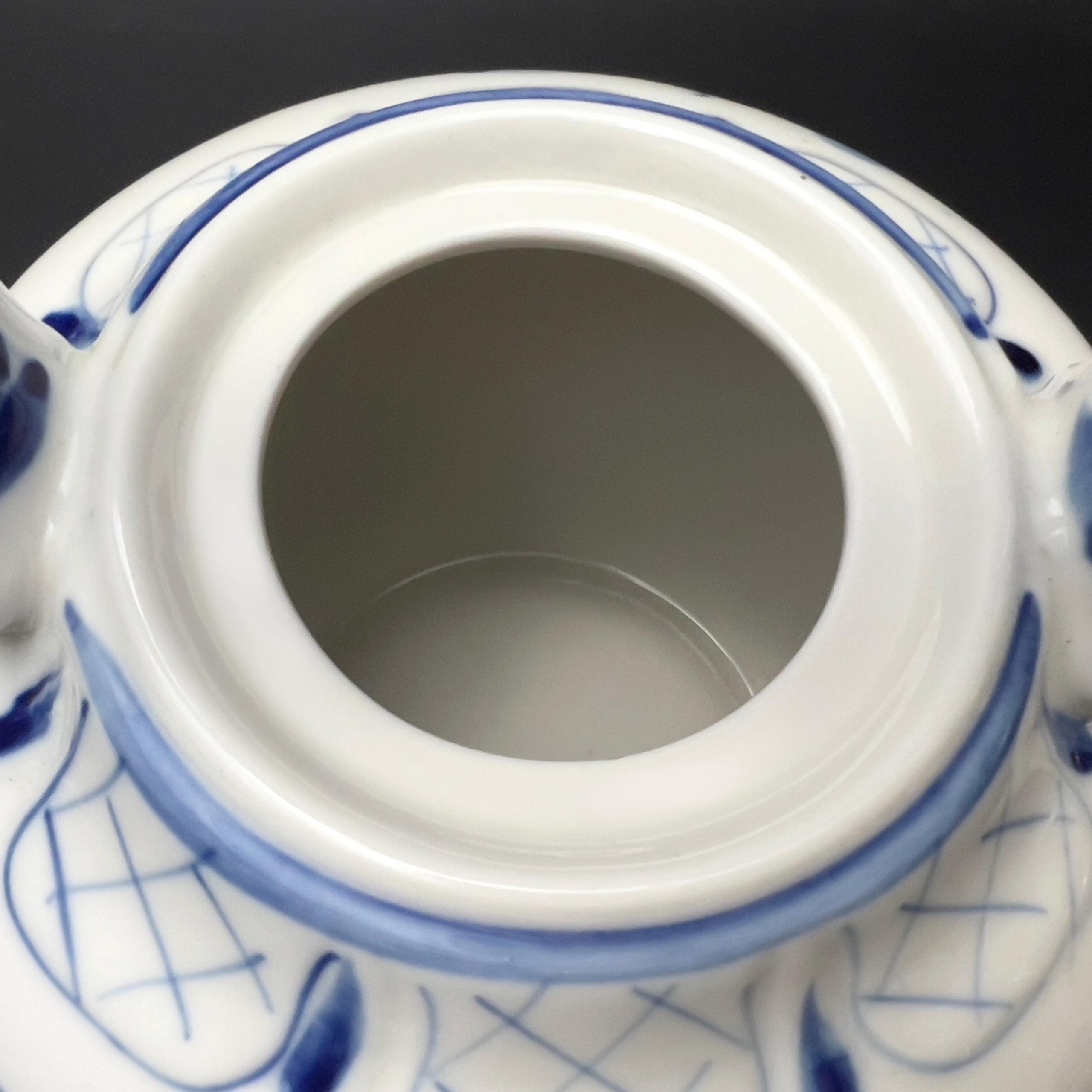 Vintage Gzhel Porcelain Teapot: Hand-Painted Cobalt Blue Rose, Signed - Image 8