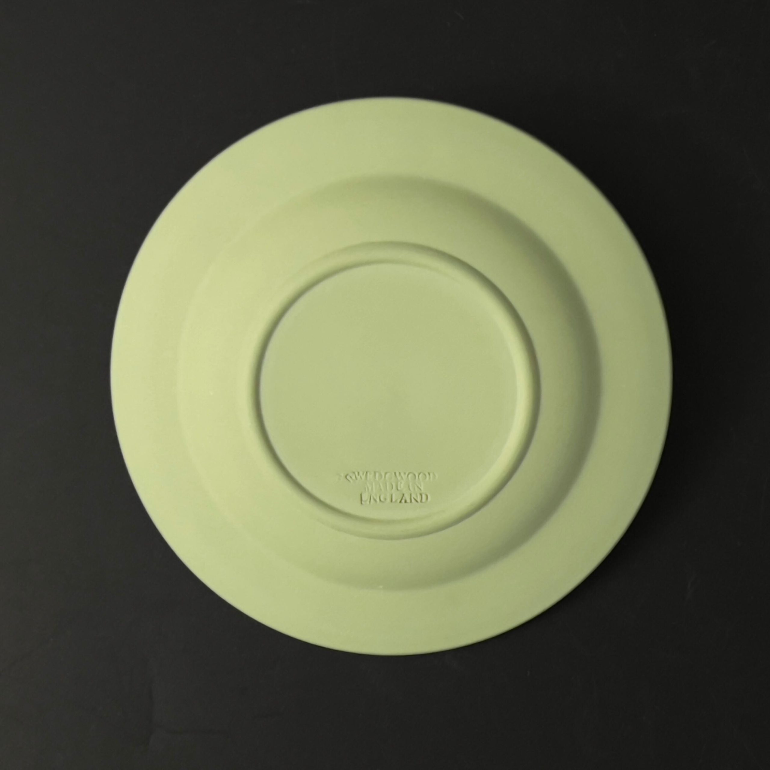 Vintage Wedgwood Jasperware Set: Sage Green Vase & Trinket Dish - Image 11