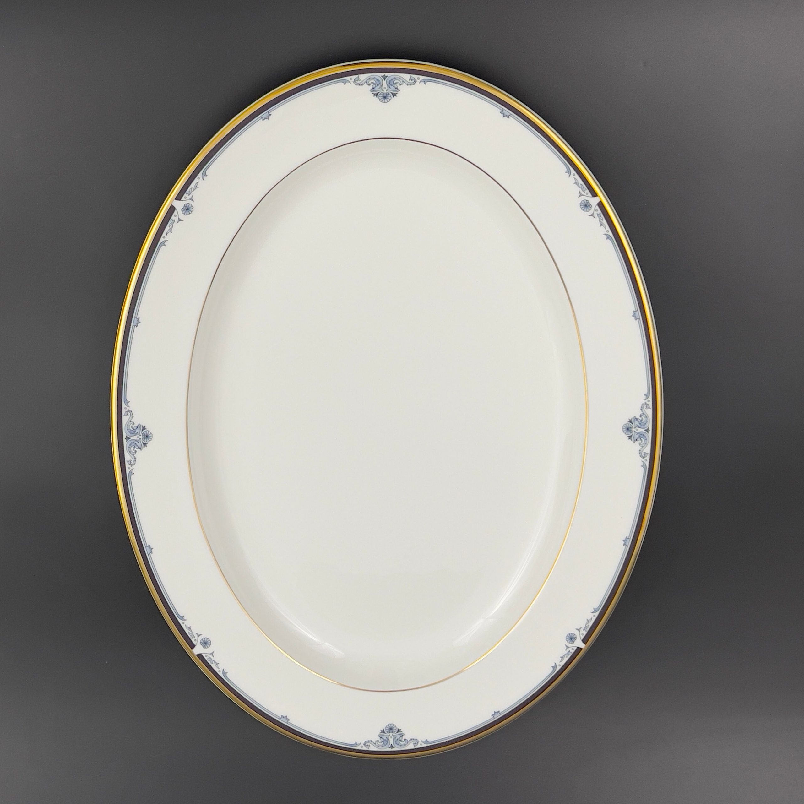 Royal Doulton Princeton Oval Serving Platter: 16-inch Porcelain, Blue Scrolls - Image 3