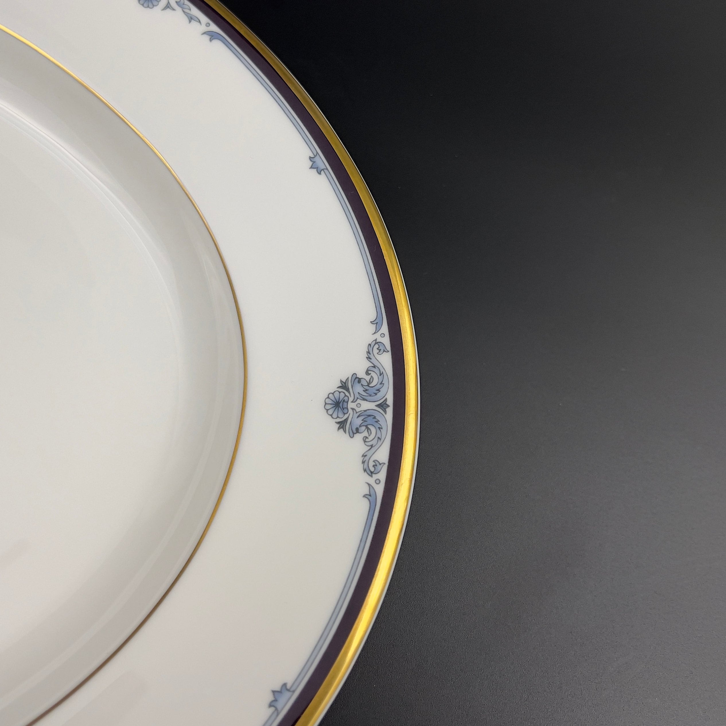 Royal Doulton Princeton Oval Serving Platter: 16-inch Porcelain, Blue Scrolls - Image 7