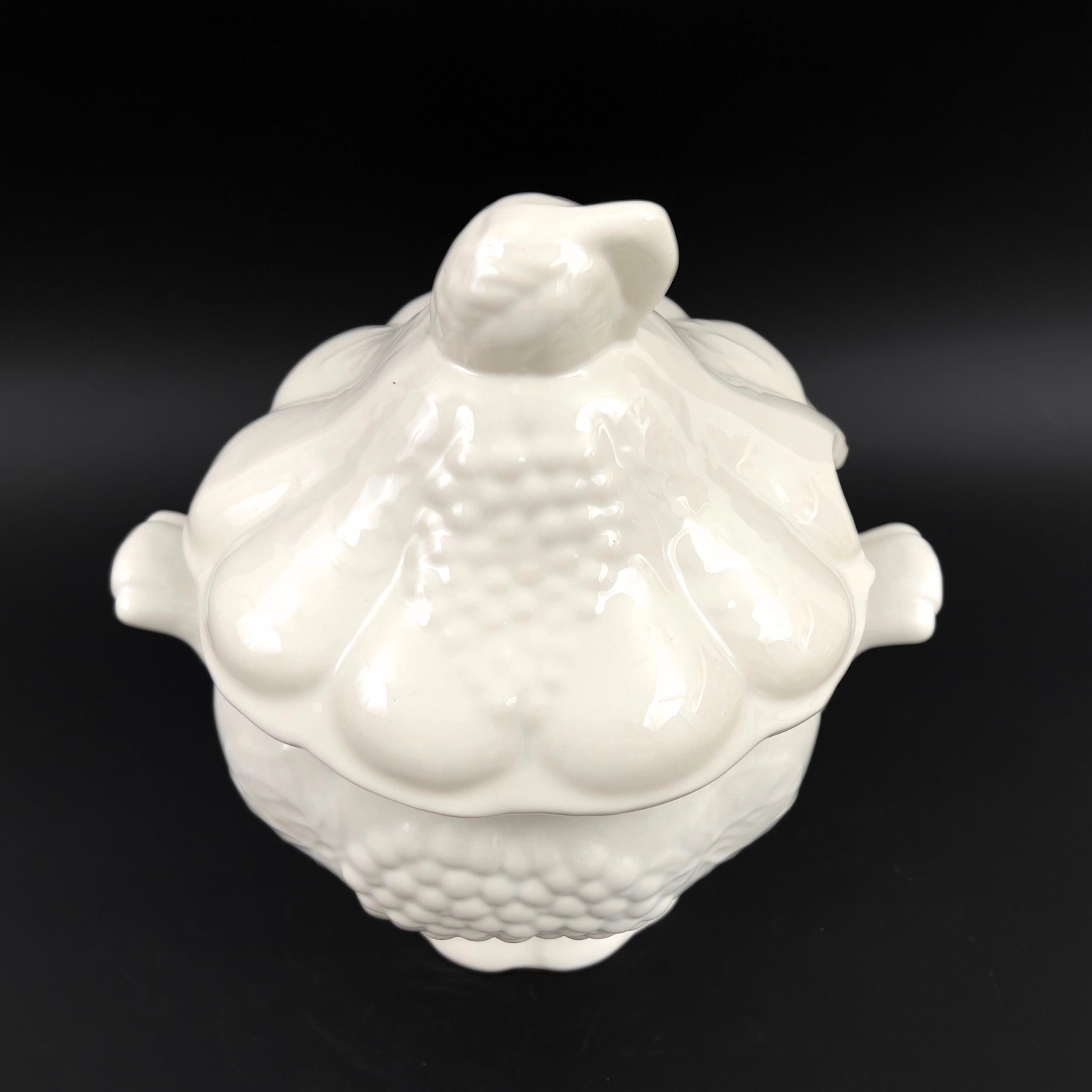 Vintage White Soup Tureen: Embossed Grape Design, 3 Quart Covered Tureen - Image 7
