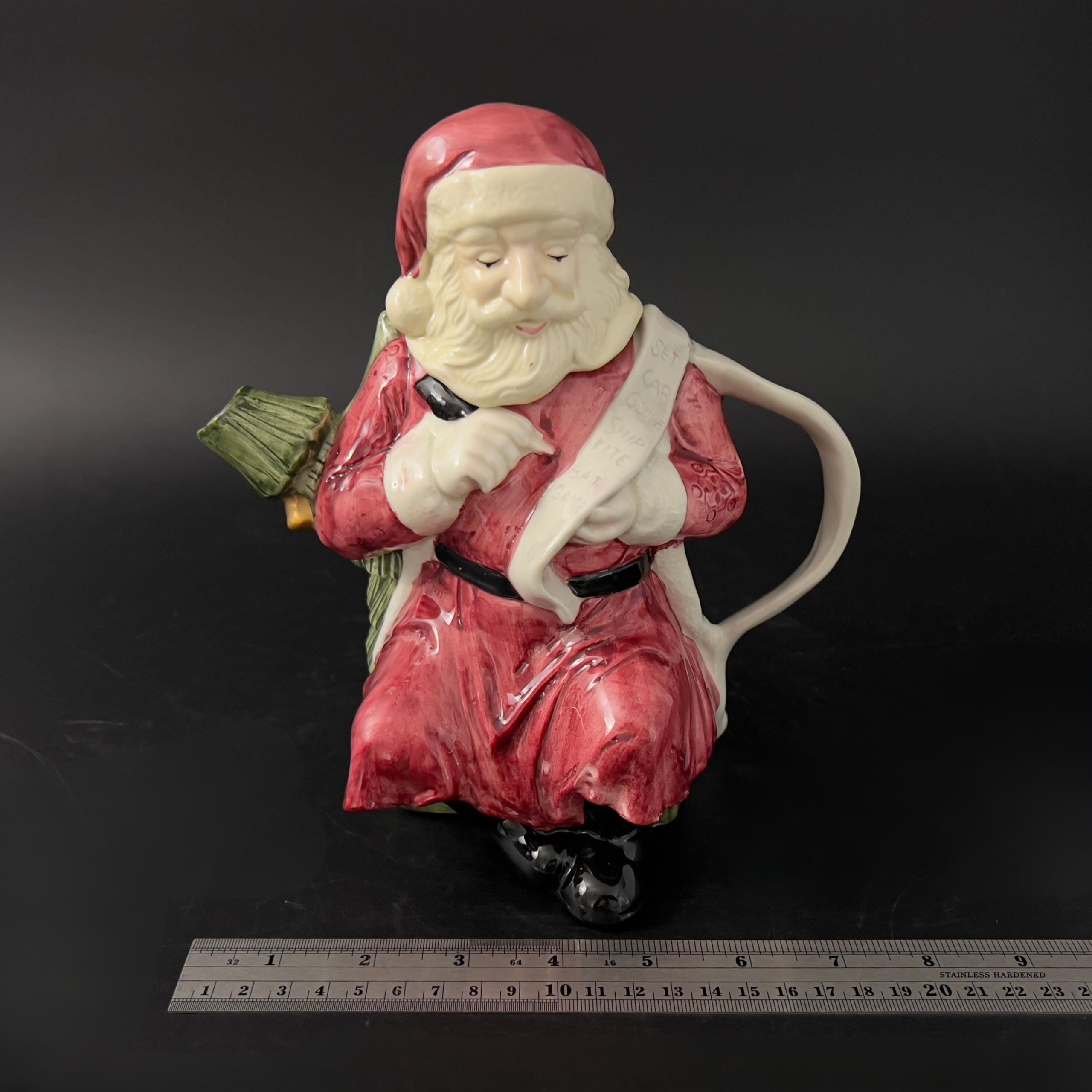 Vintage Santa Teapot: Windsor Collection Ceramic Christmas Decor - Image 10