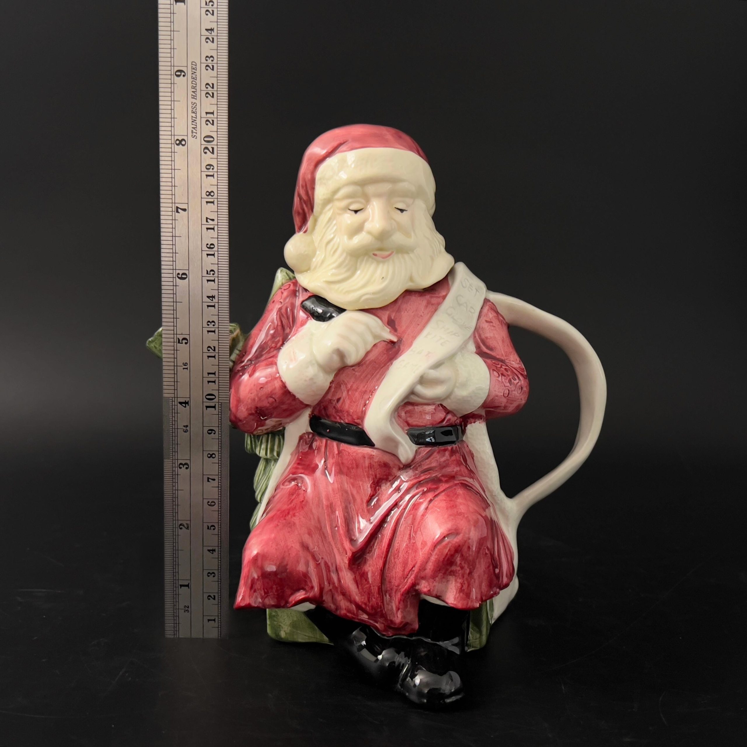 Vintage Santa Teapot: Windsor Collection Ceramic Christmas Decor - Image 9
