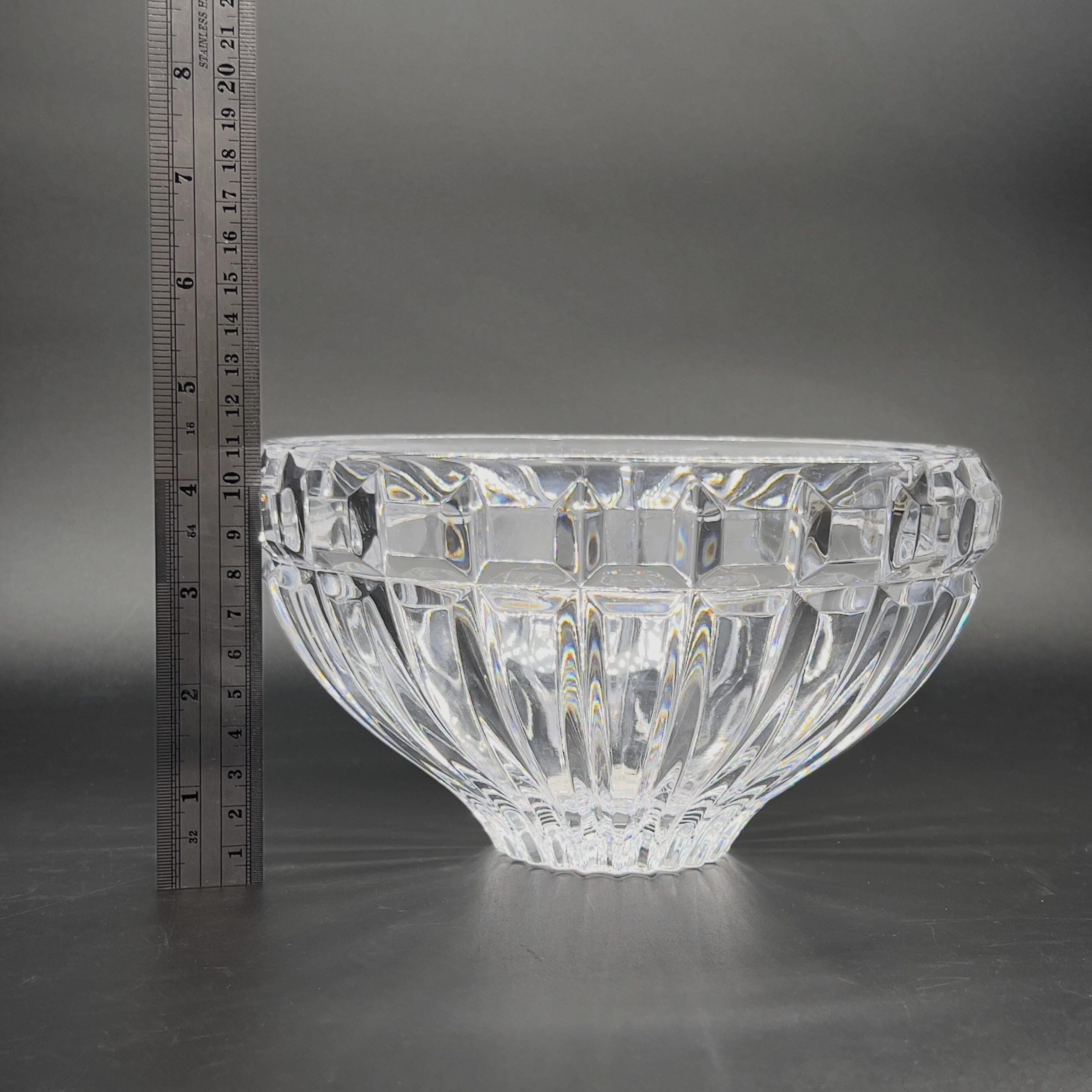 Mikasa Austrian Cut Crystal Bowl with Gold Tone Stand (Original Box) - Image 9