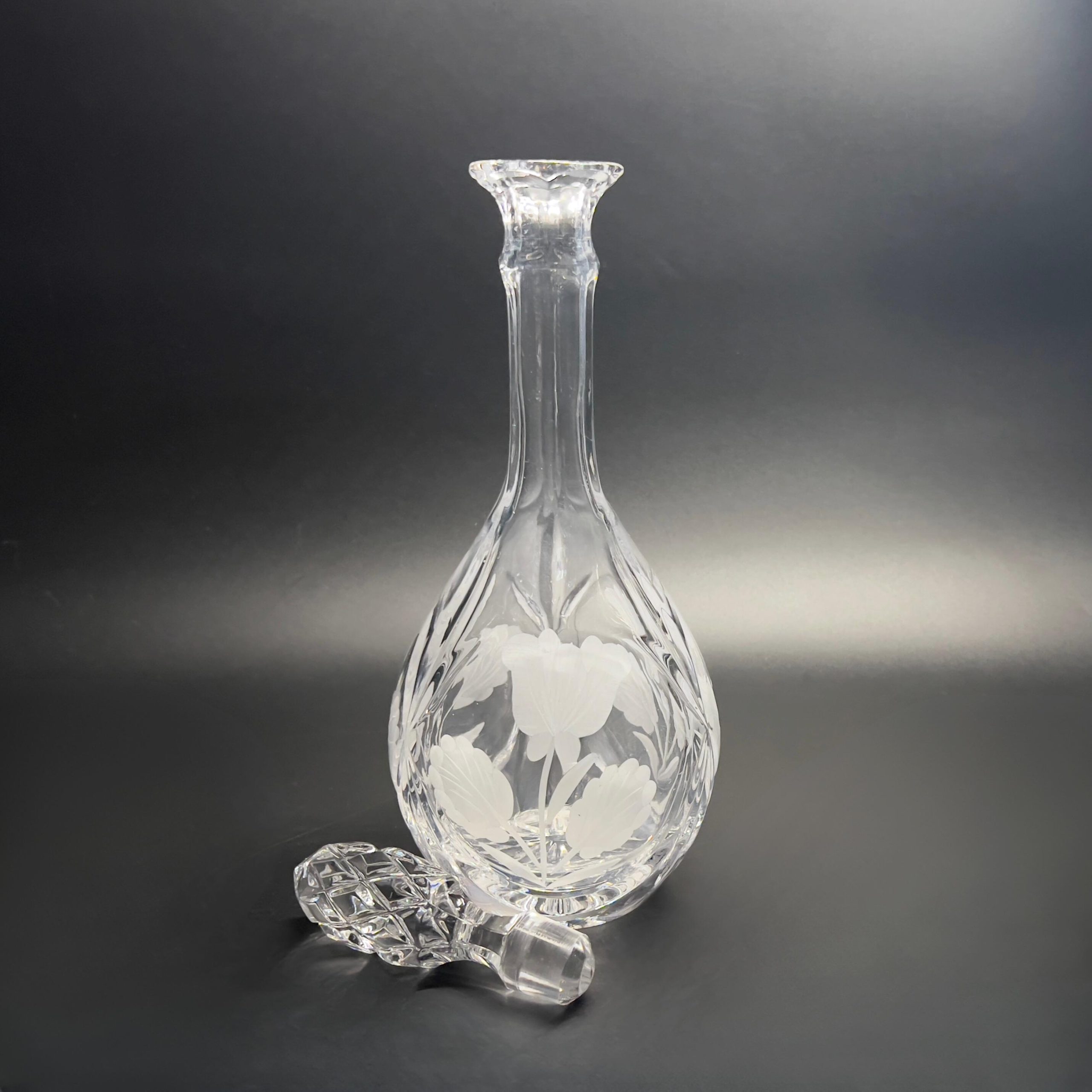 Vintage Cut Crystal Decanter: Mid-Century Barware with Etched Poppies - Image 3