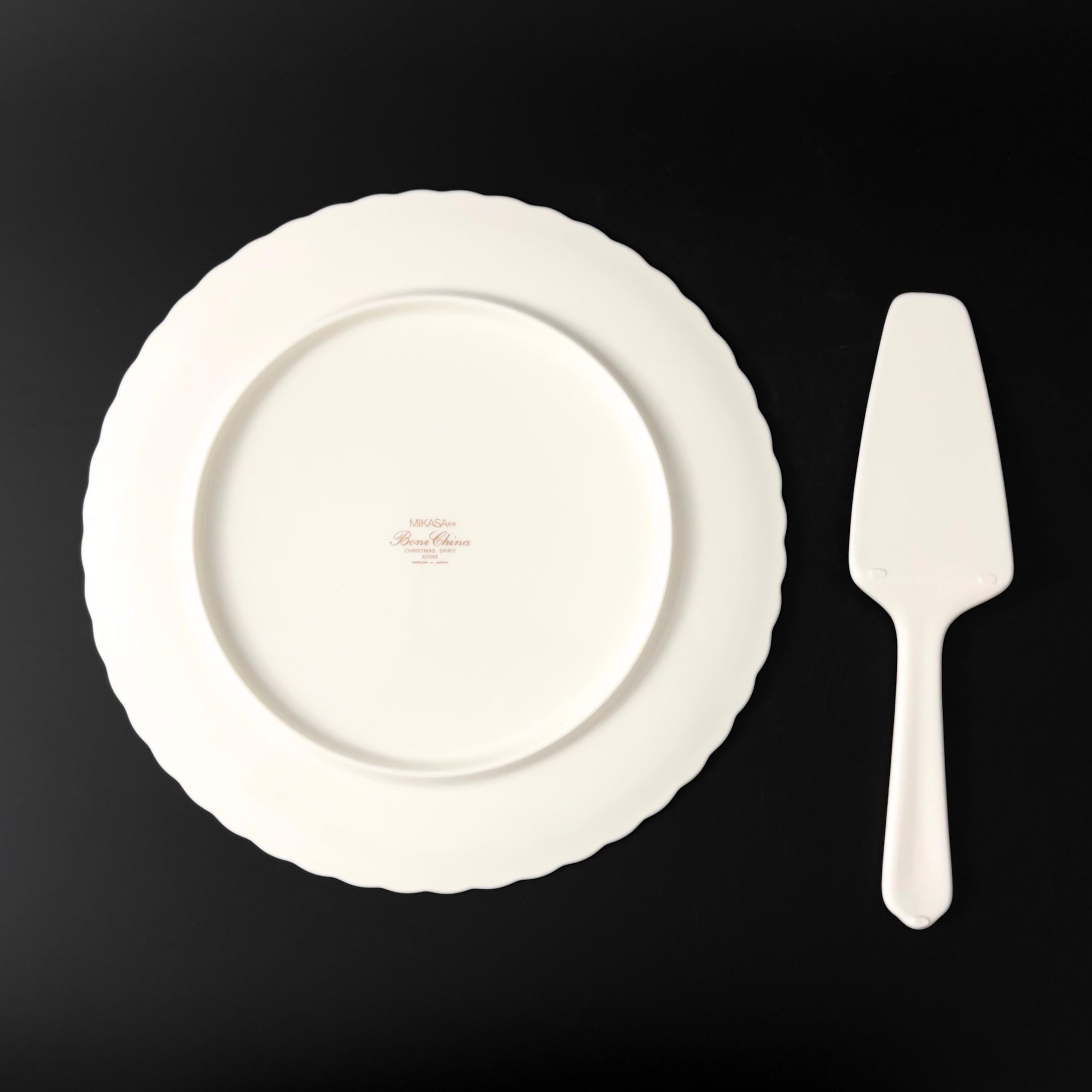 Vintage Mikasa Christmas Cake Plate & Server Set: Bone China Christmas Tree Design - Image 8