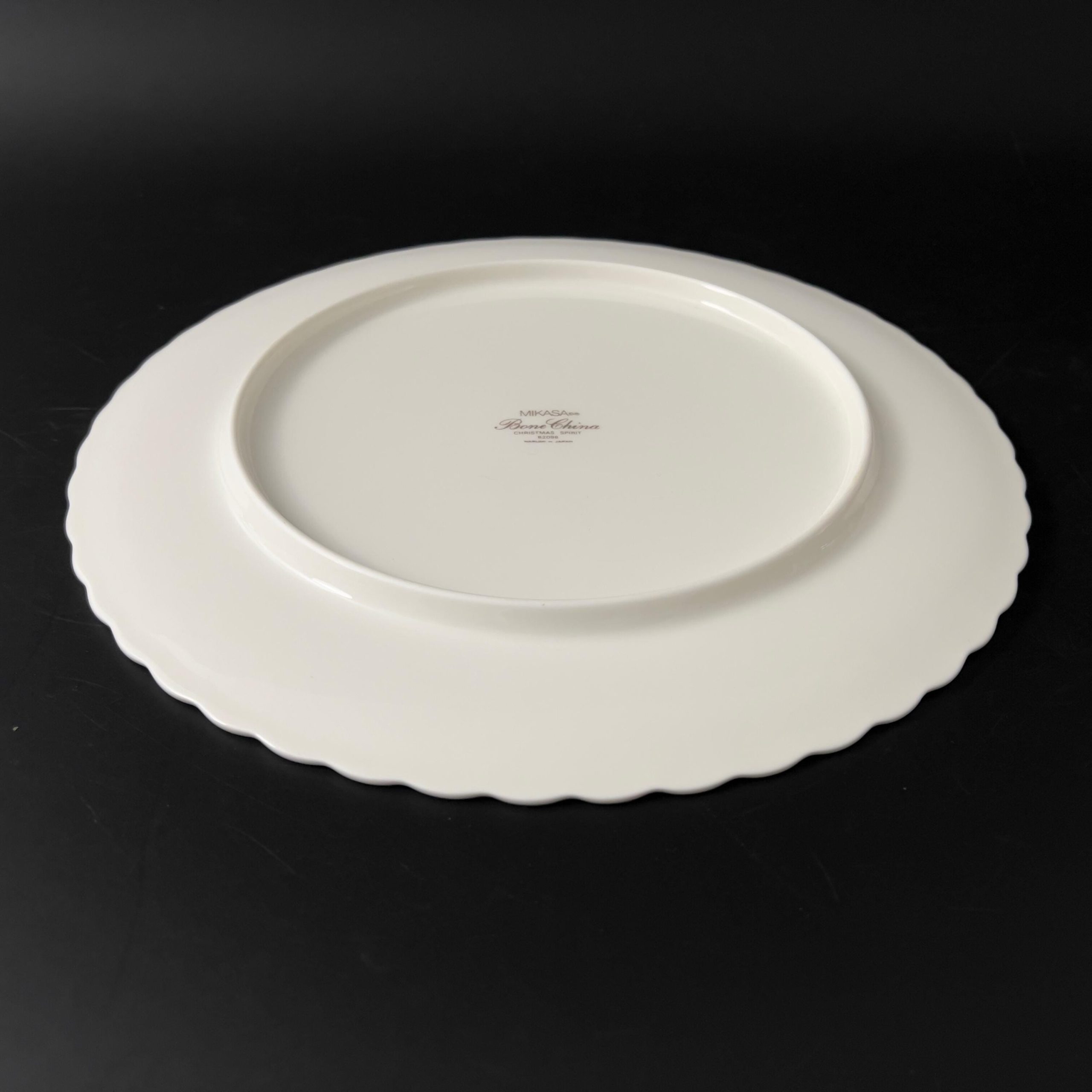 Vintage Mikasa Christmas Cake Plate & Server Set: Bone China Christmas Tree Design - Image 9
