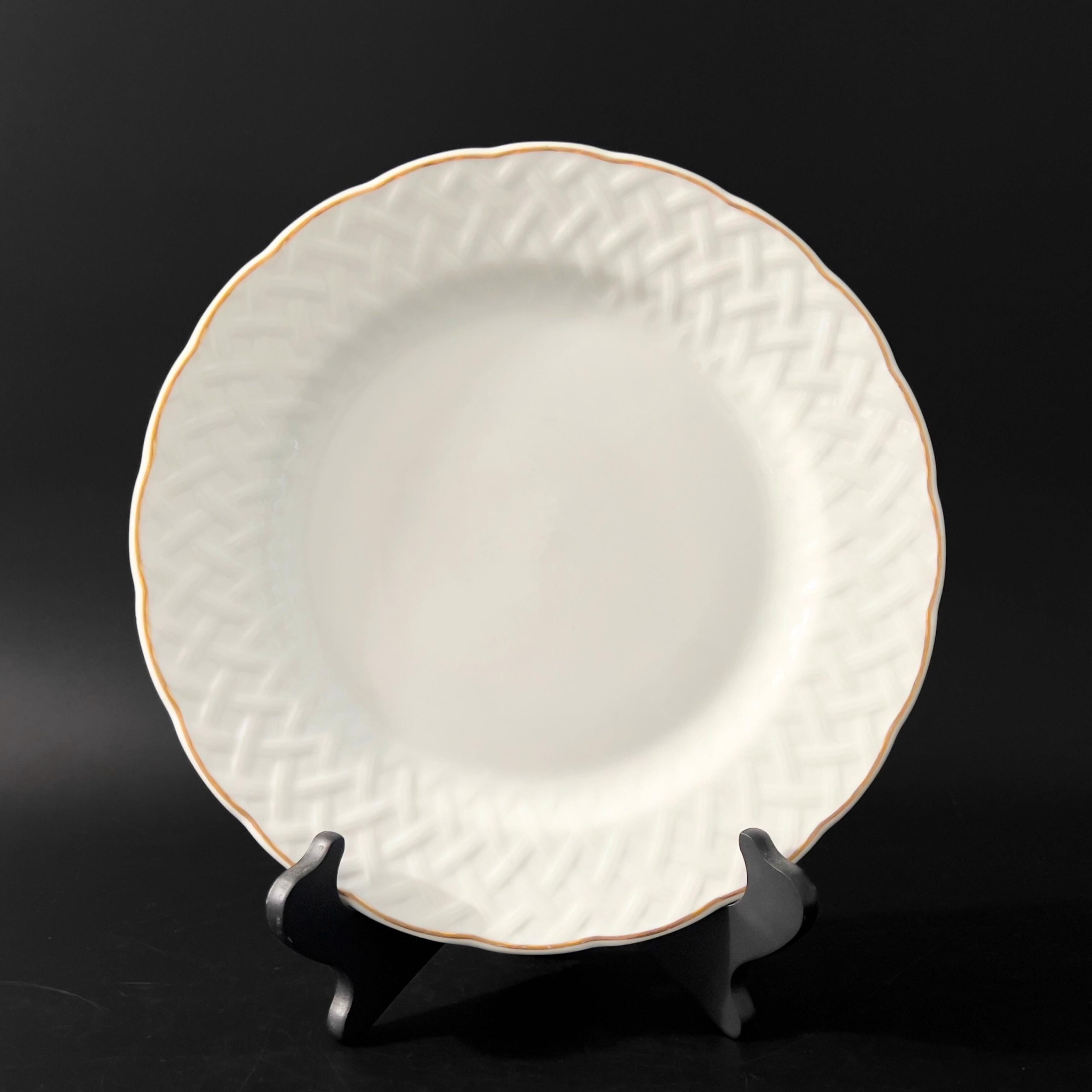 Vintage Bernardaud Limoges Platter: Baudelaire Basketweave, Gold Trim (11.5-Inch) - Image 5