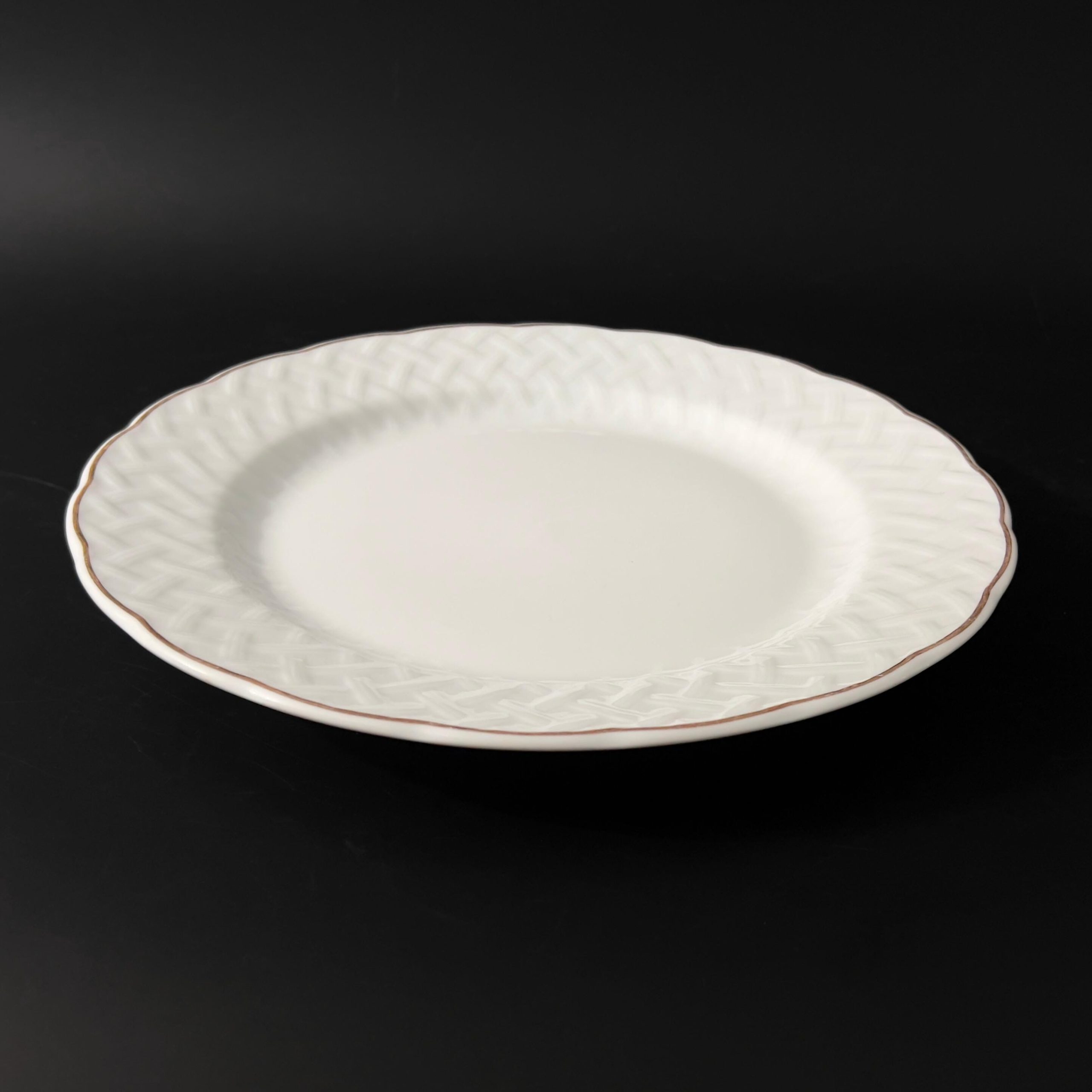 Vintage Bernardaud Limoges Platter: Baudelaire Basketweave, Gold Trim (11.5-Inch) - Image 3