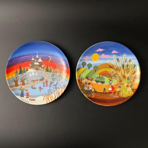 Vintage Barbara Fürstenhöfer Bavarian Wall Plates: Autumn & Winter Set