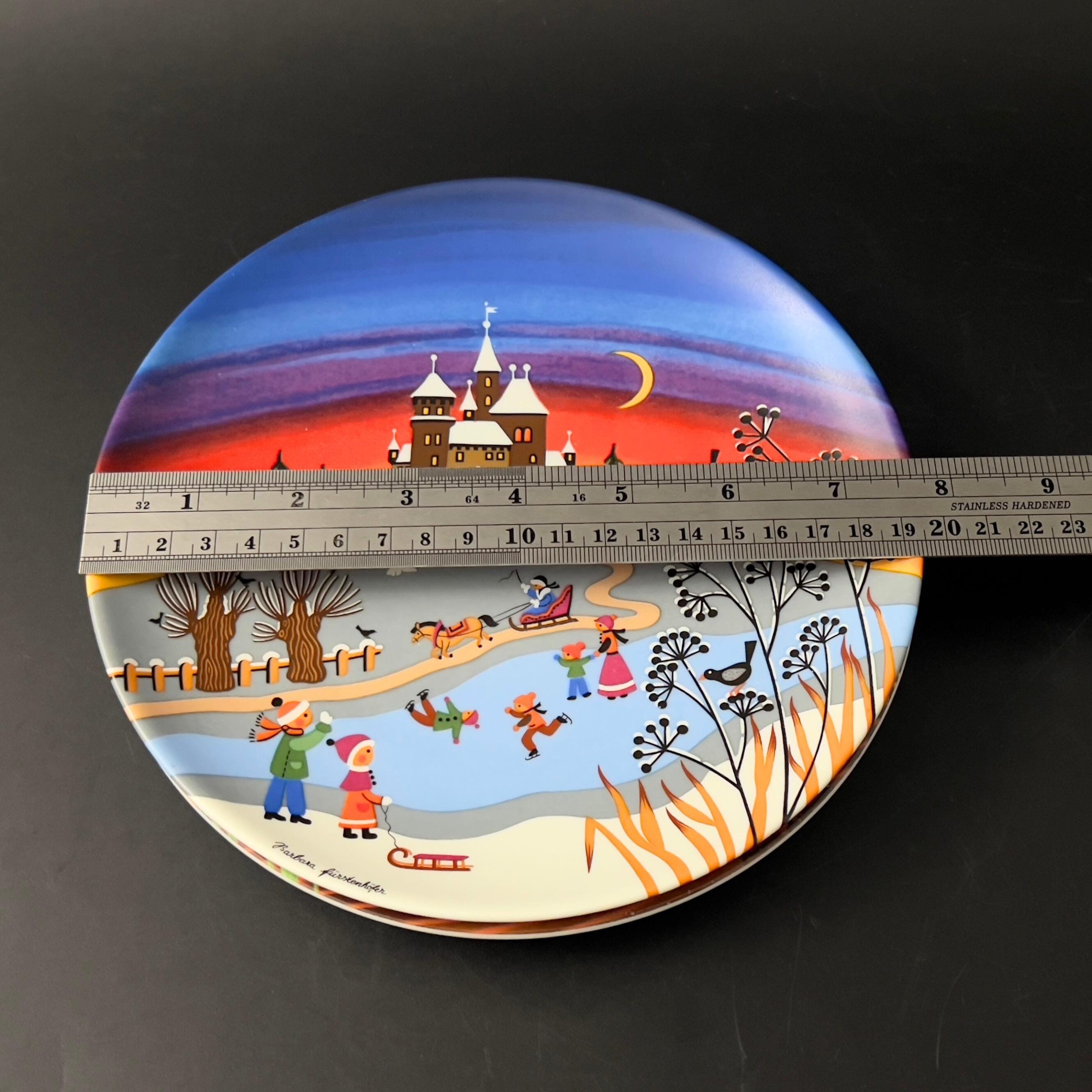 Vintage Barbara Fürstenhöfer Bavarian Wall Plates: Autumn & Winter Set - Image 9