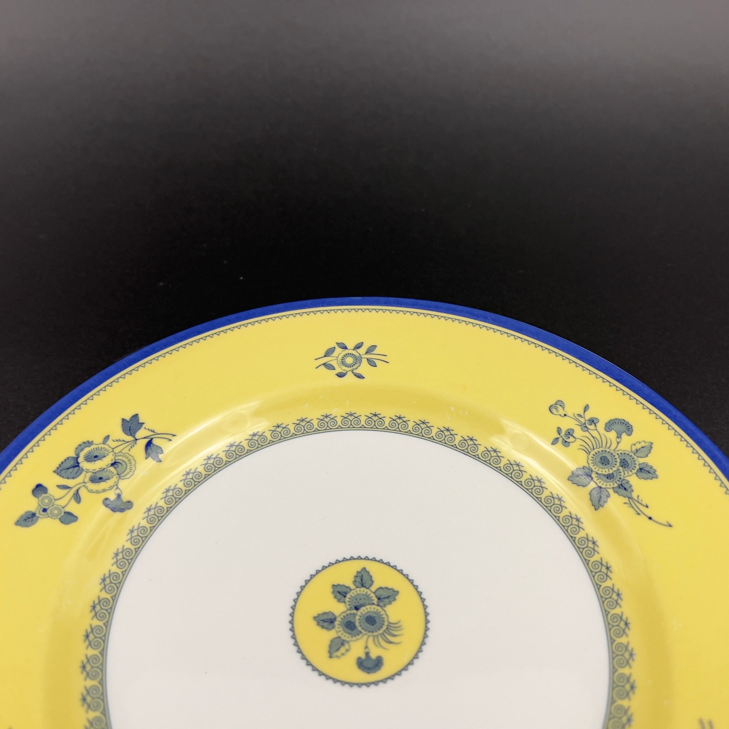 Spode Albany Salad Plate: Yellow and Blue Floral Pattern - Image 6