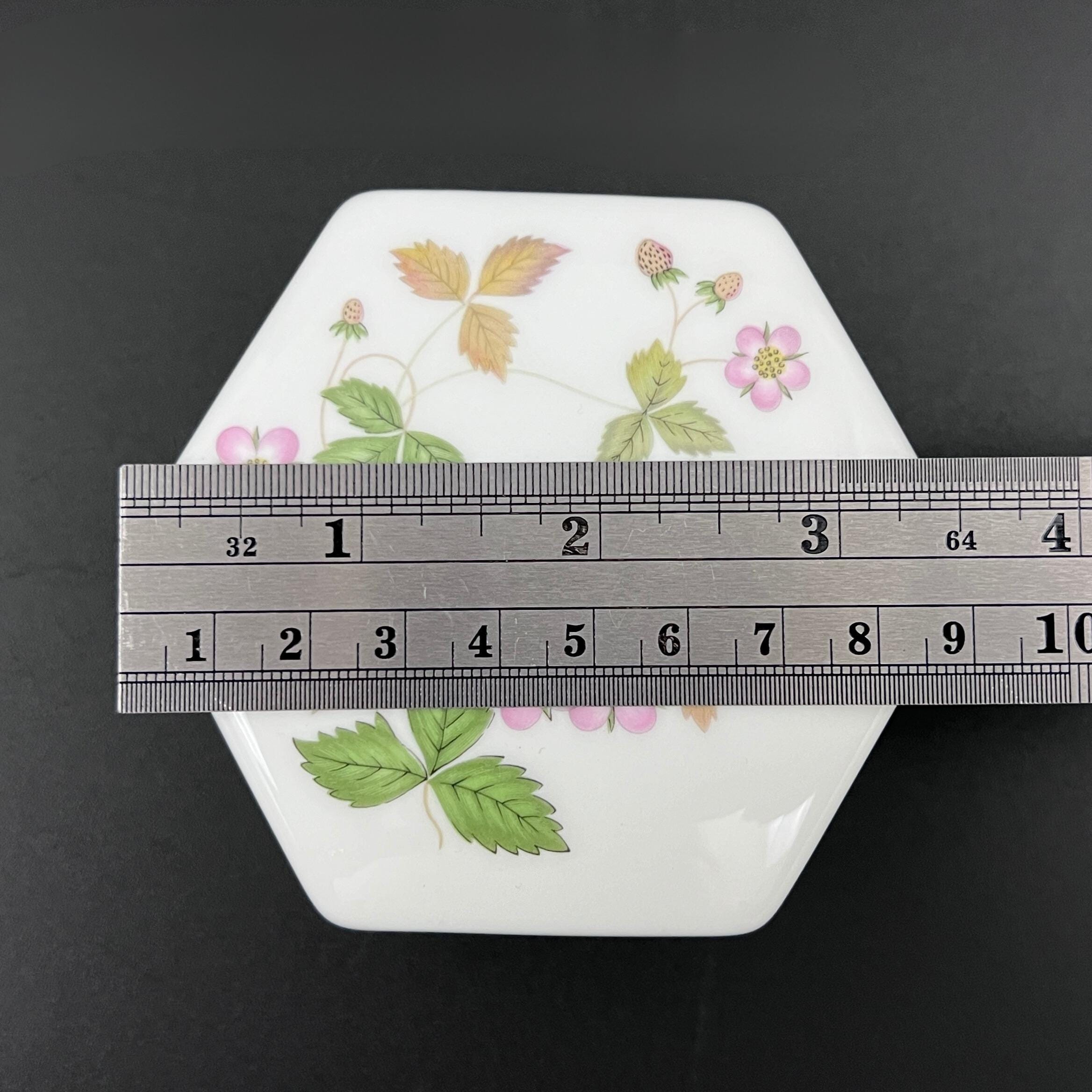 Vintage Wedgwood Wild Strawberry Trinket Box: Hexagonal Bone China - Image 9