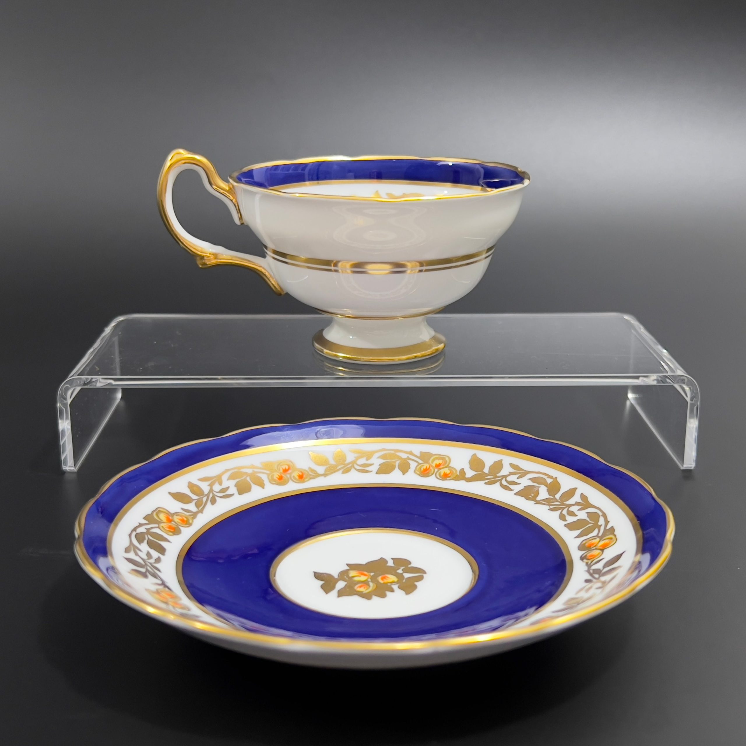 Vintage Woodward Grosvenor Tea Cup and Saucer: 1940s Bone China, Cobalt Blue, Gold Trim - Image 8