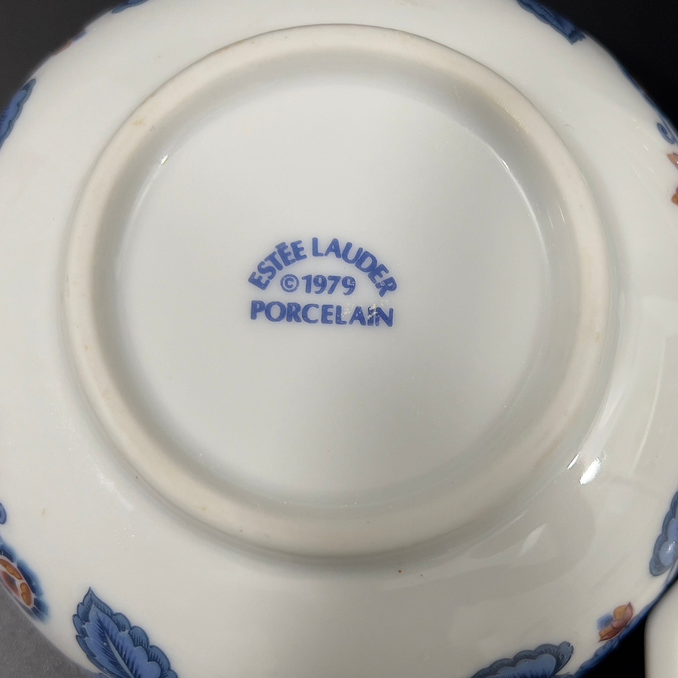 Vintage Estee Lauder Porcelain Vanity Set: Blue Floral Powder Jar & Soap Dish - Image 9