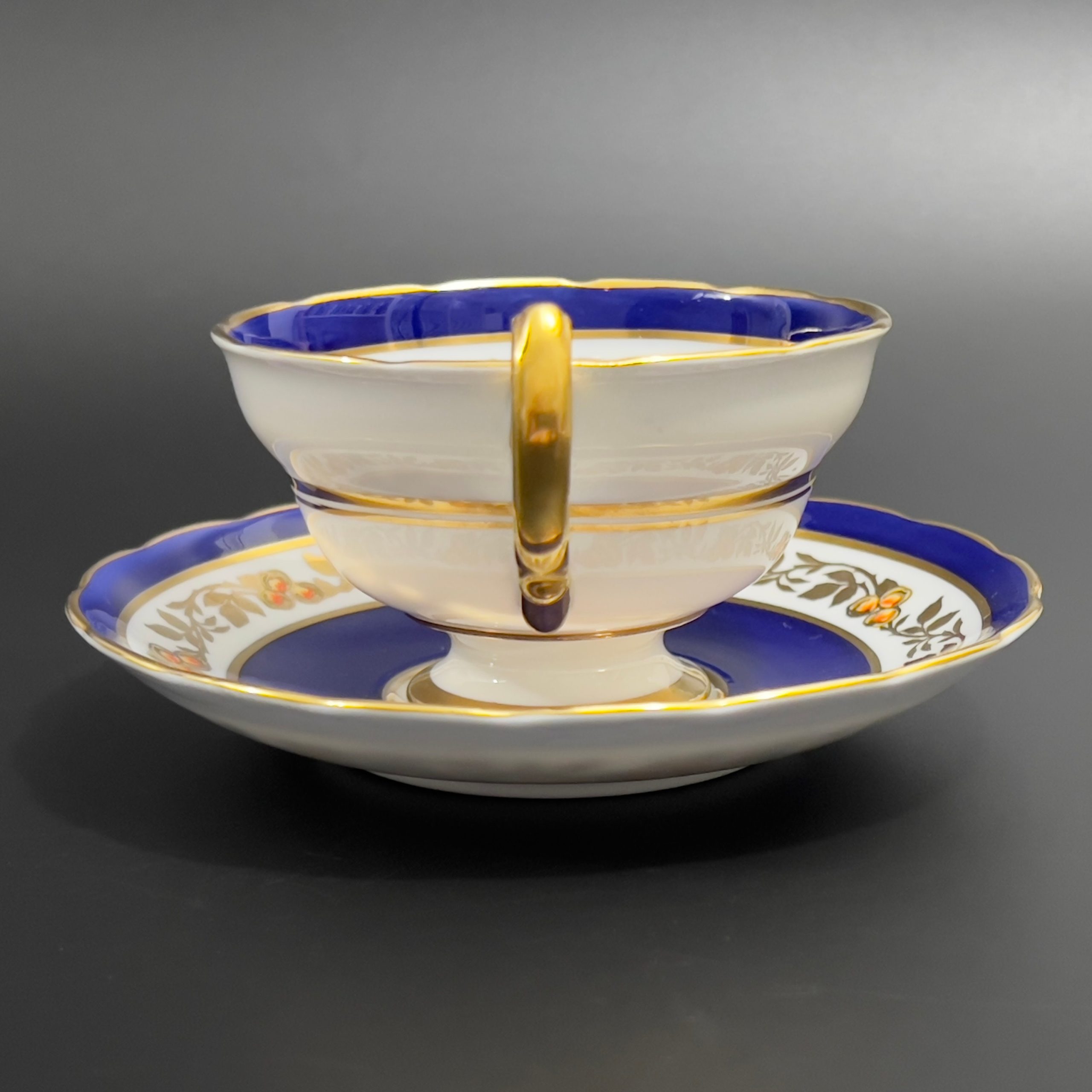 Vintage Woodward Grosvenor Tea Cup and Saucer: 1940s Bone China, Cobalt Blue, Gold Trim - Image 5
