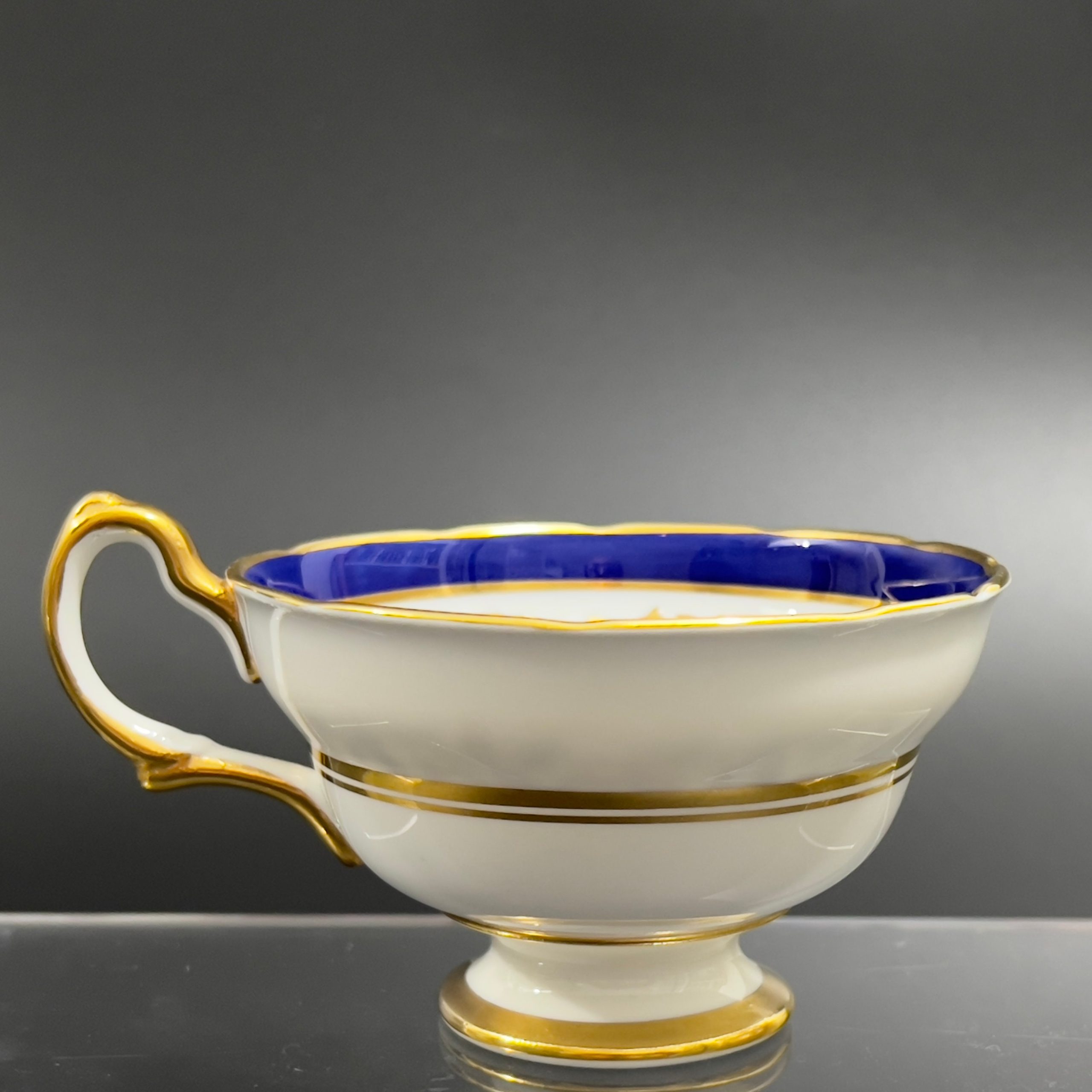 Vintage Woodward Grosvenor Tea Cup and Saucer: 1940s Bone China, Cobalt Blue, Gold Trim - Image 6