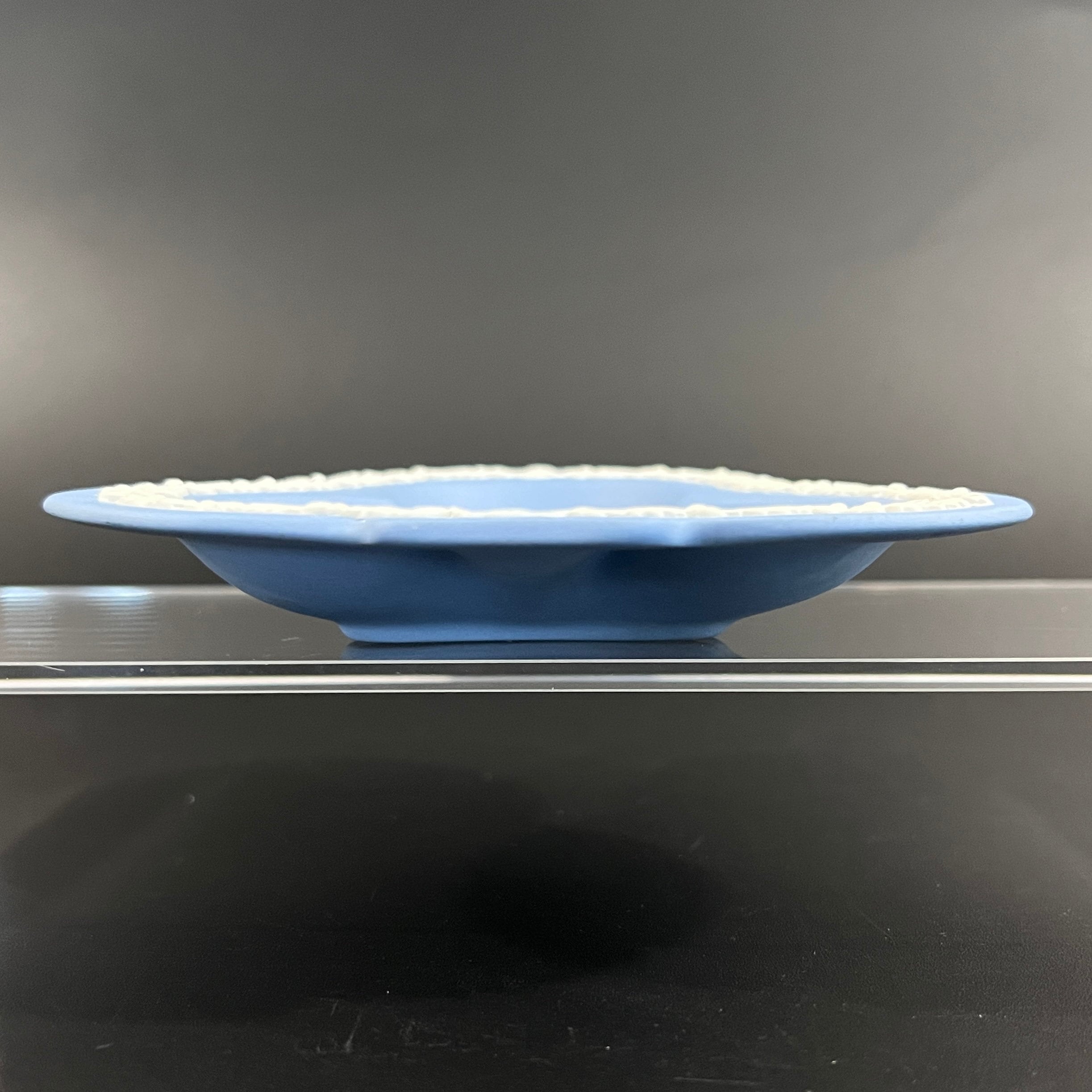 Vintage Wedgwood Jasperware Clover Trinket Dish: Blue Card Suit Collection - Image 4