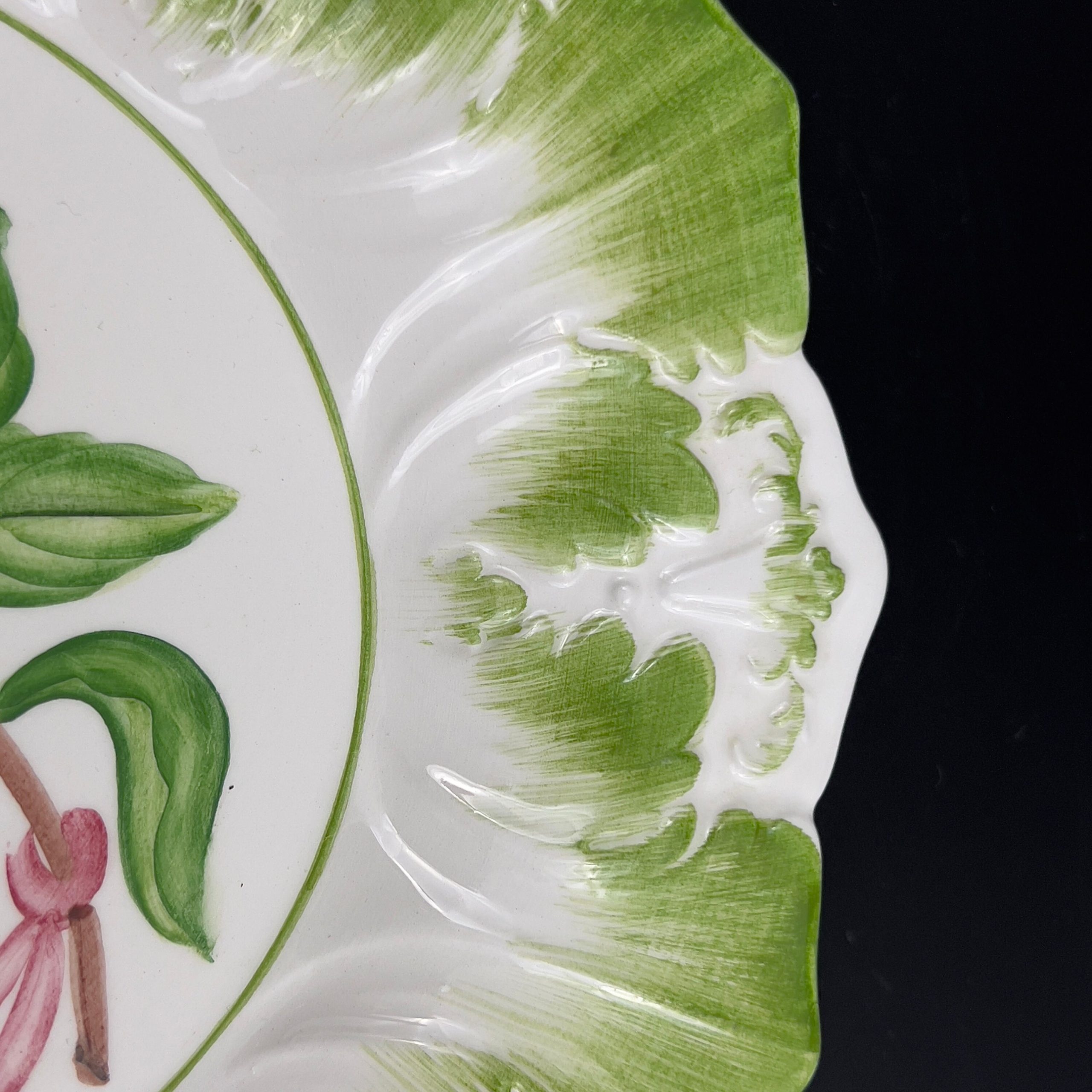 Vintage The Mane Lion Plate: Hand-Painted Majolica Olive Branch Accent Plate - Image 5