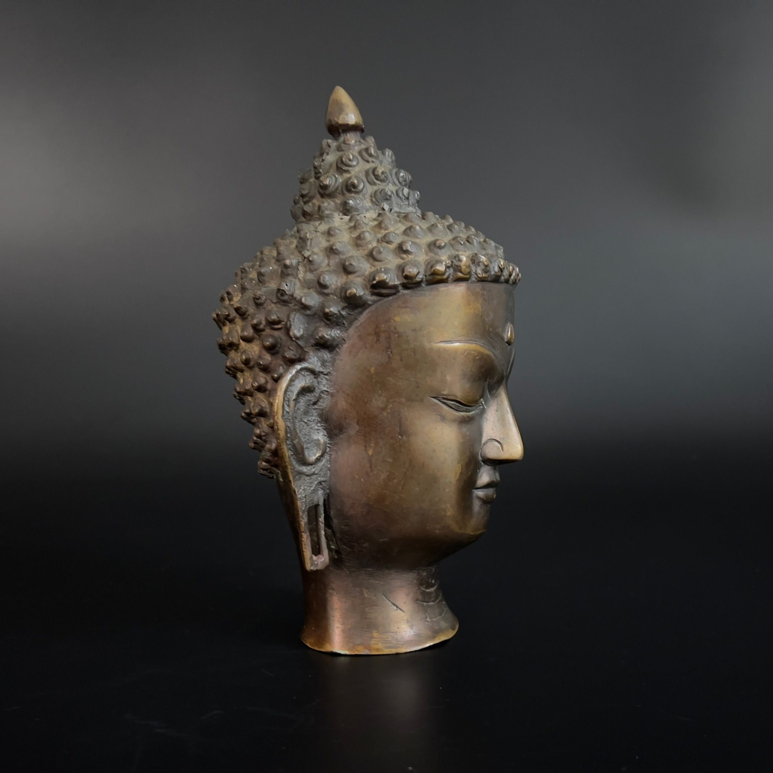 Vintage Bronze Buddha Head: Nepali Meditation Statue - Image 7